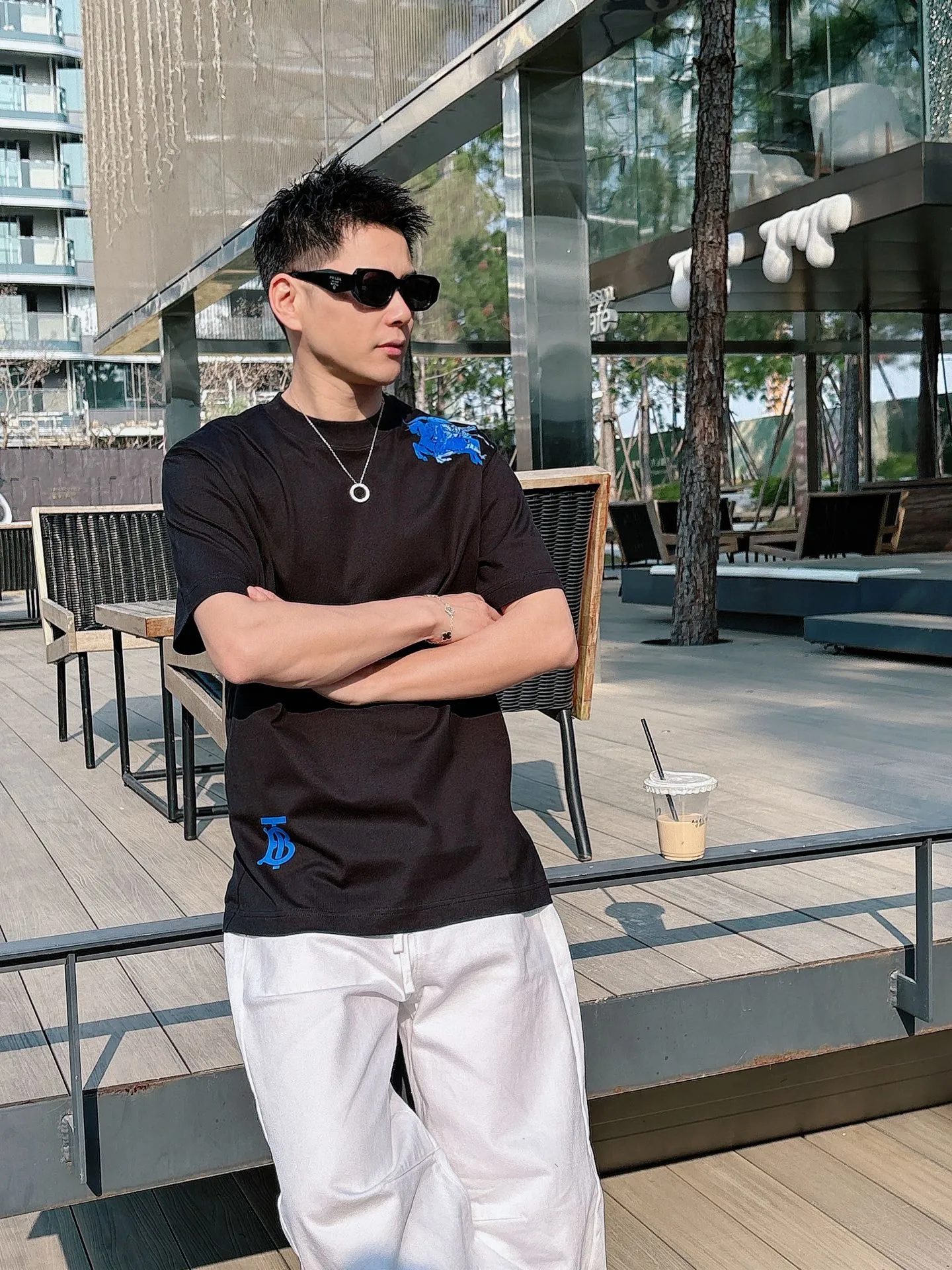 Burberry T-Shirt — 0da1b9c8