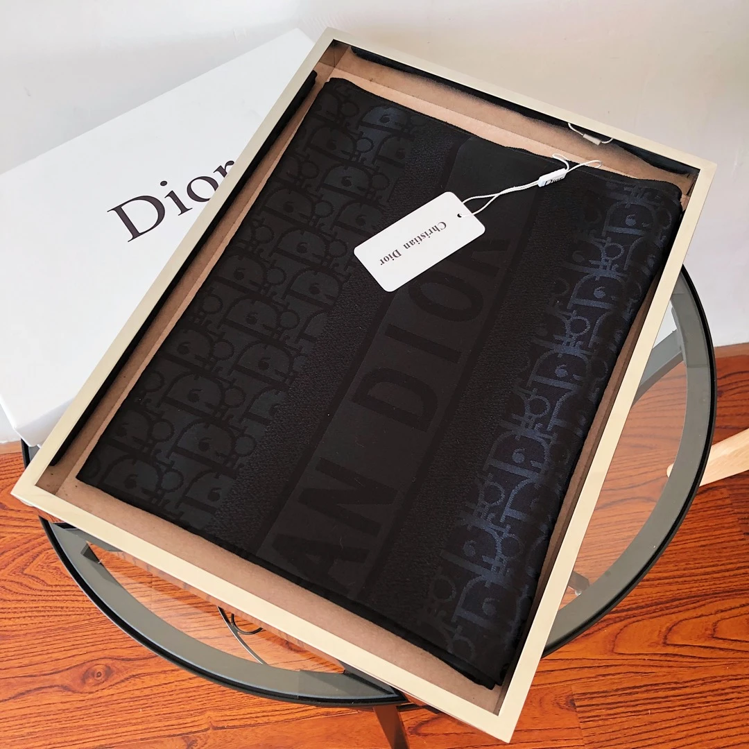 Dior Scarves — 3f65ed17