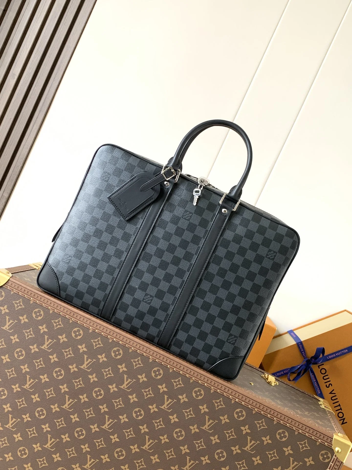 Louis Vuitton Briefcases — 52be6276