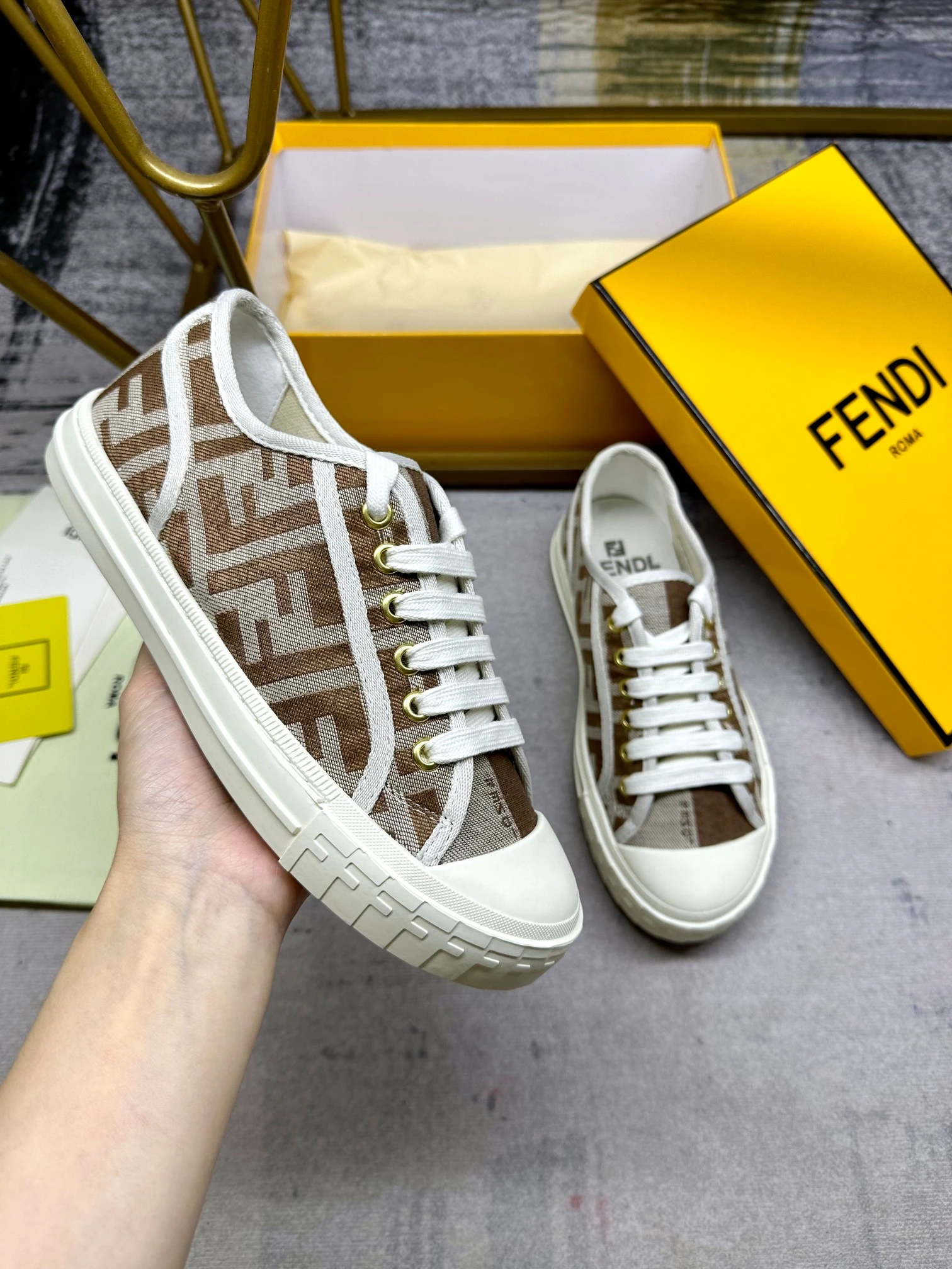 Fendi Sneakers — 71d3aa4d