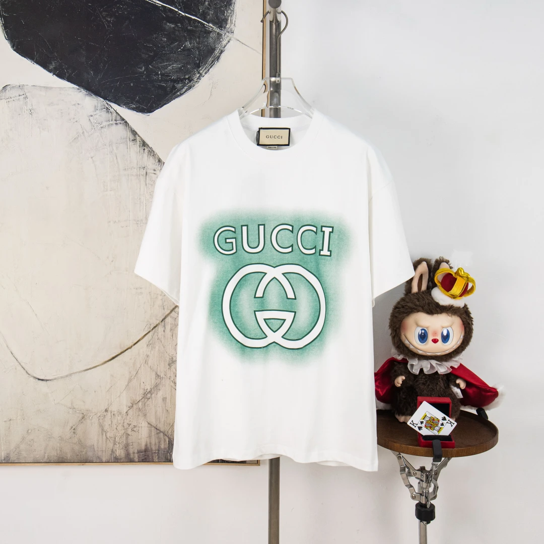 Gucci T-Shirt — 311fb25e