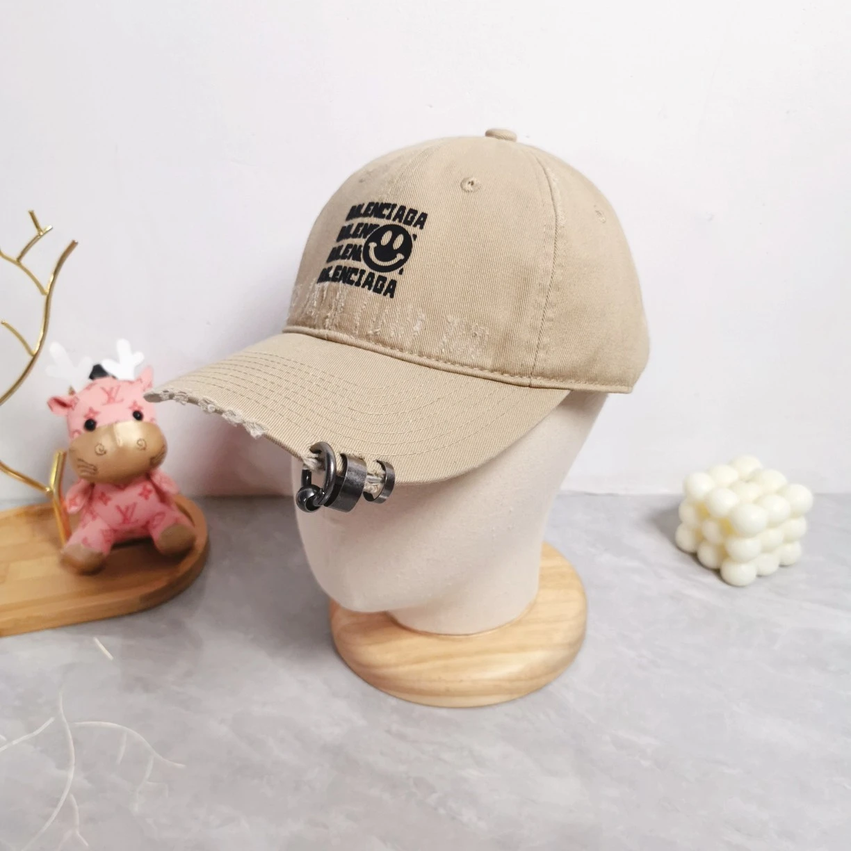 Balenciaga Hat — bb2c9800