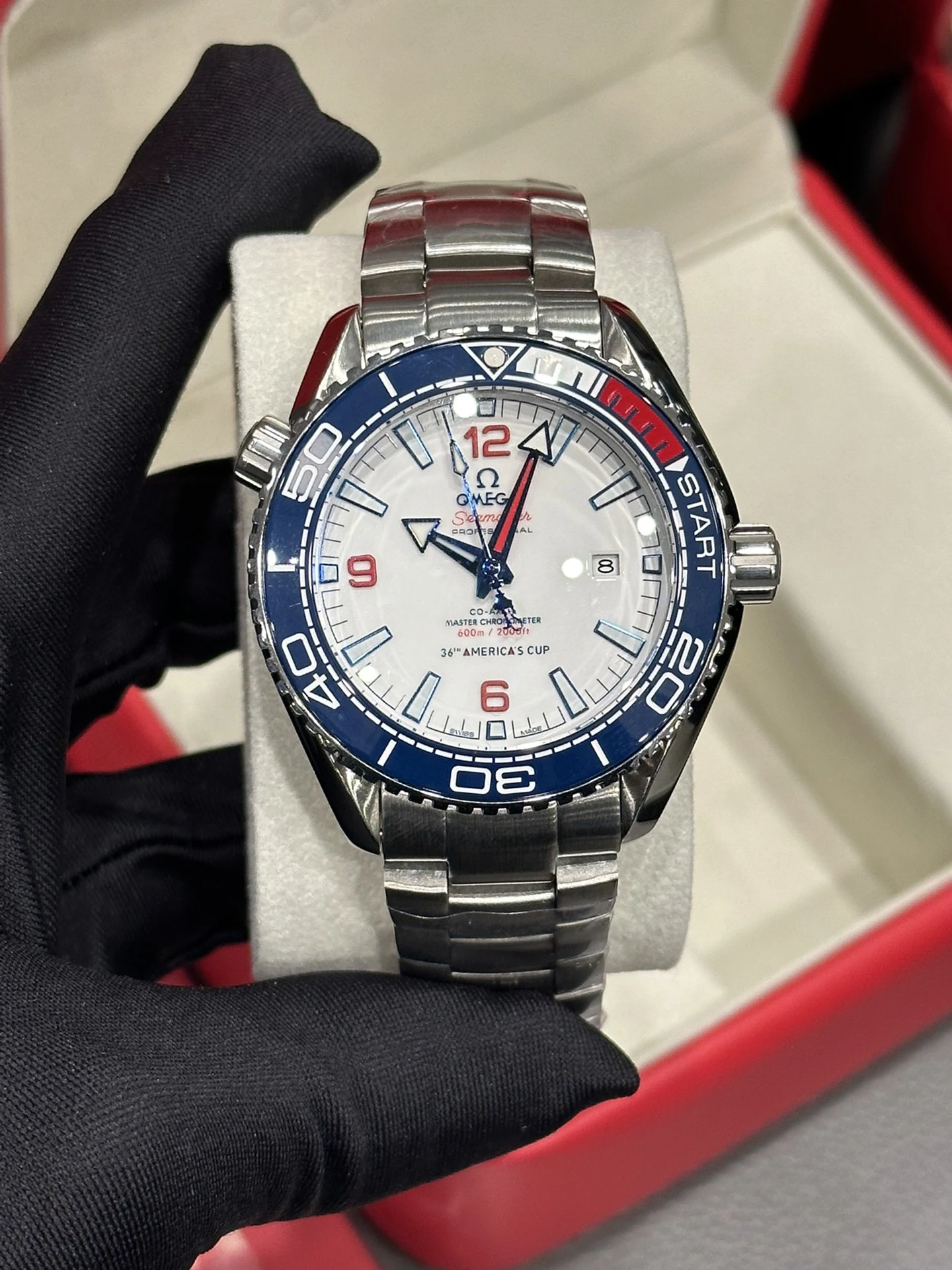 Omega Watch — f66444bf