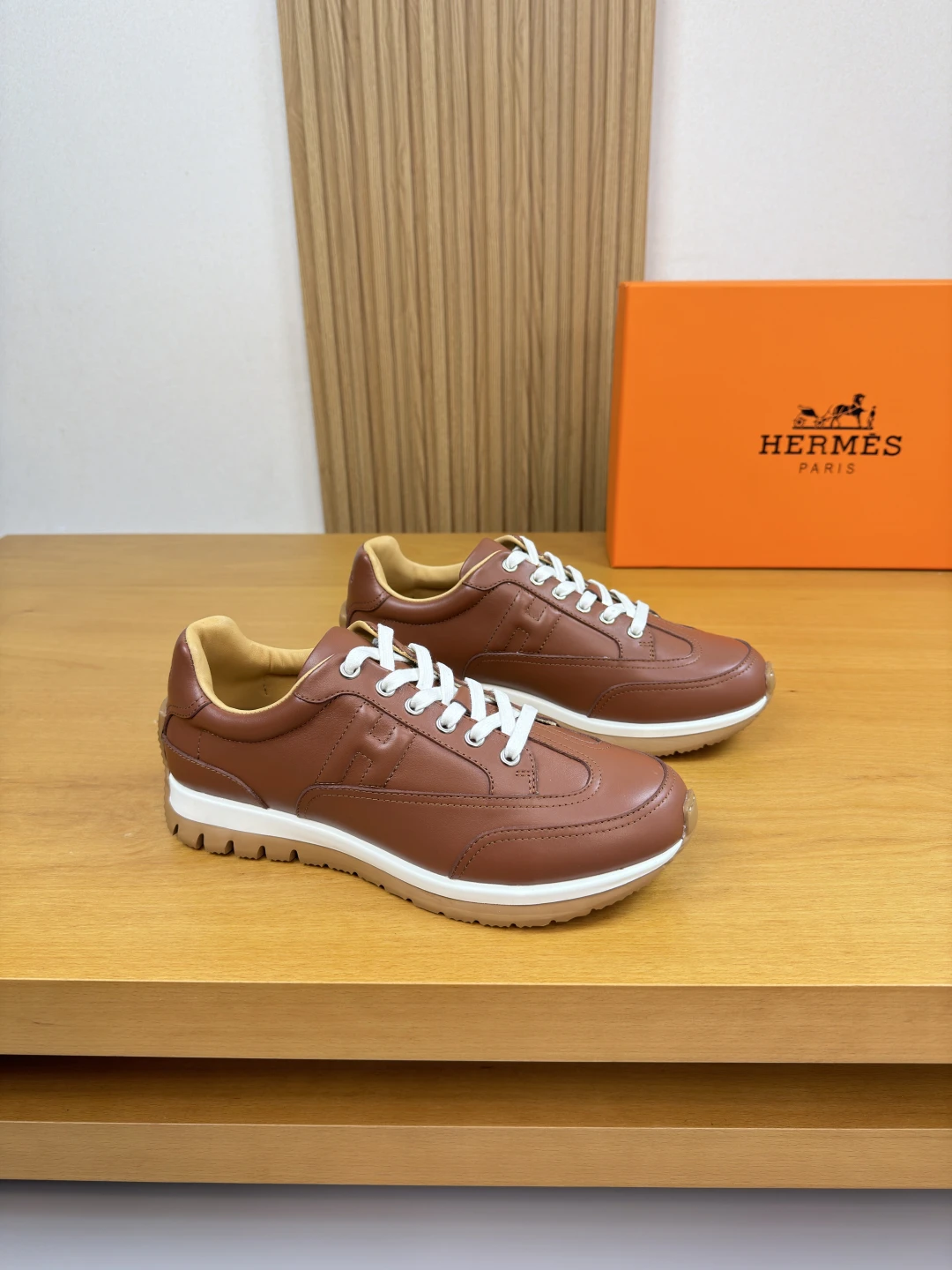 Hermès Sneakers — 8a1312d6