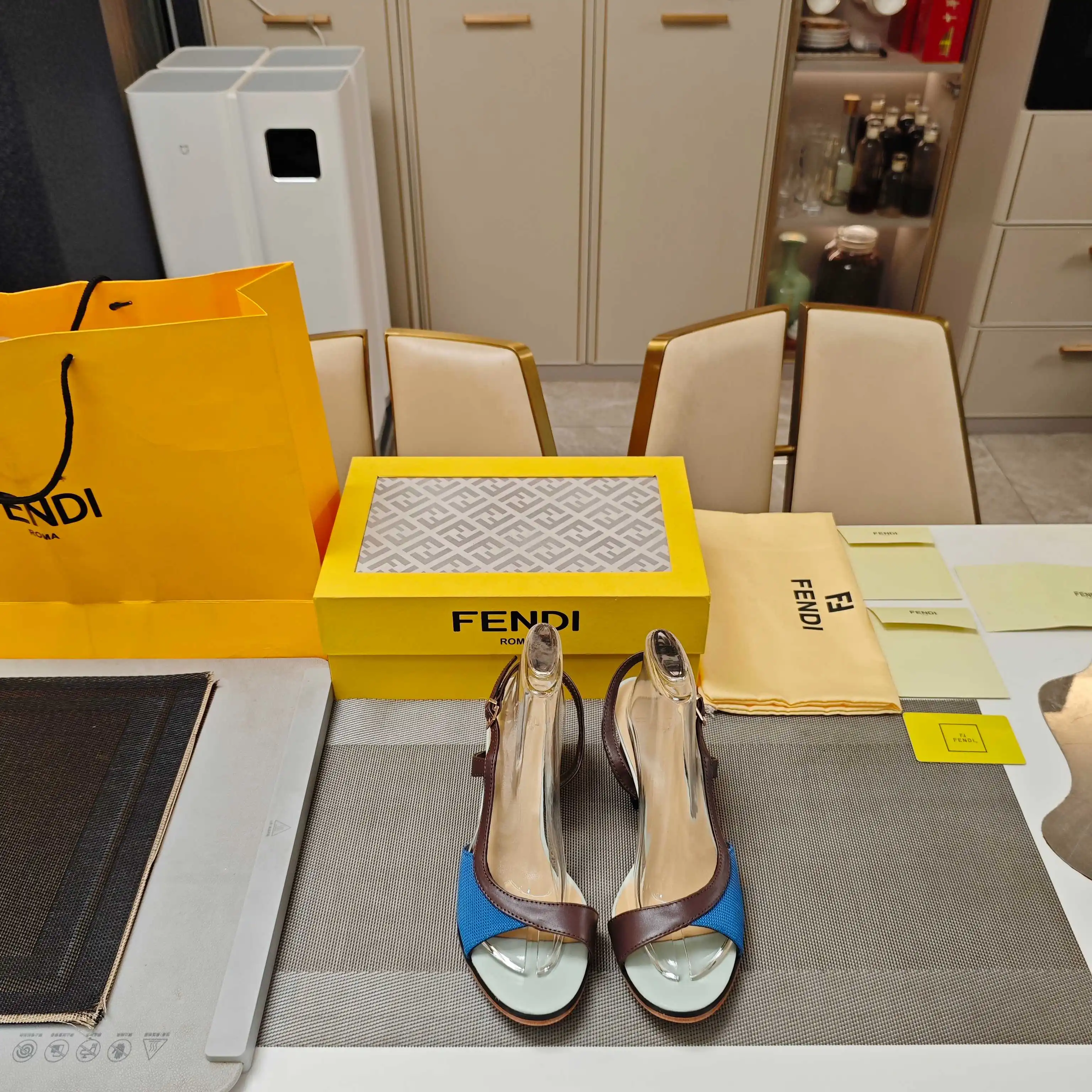 Fendi Sandals — 25a1d768