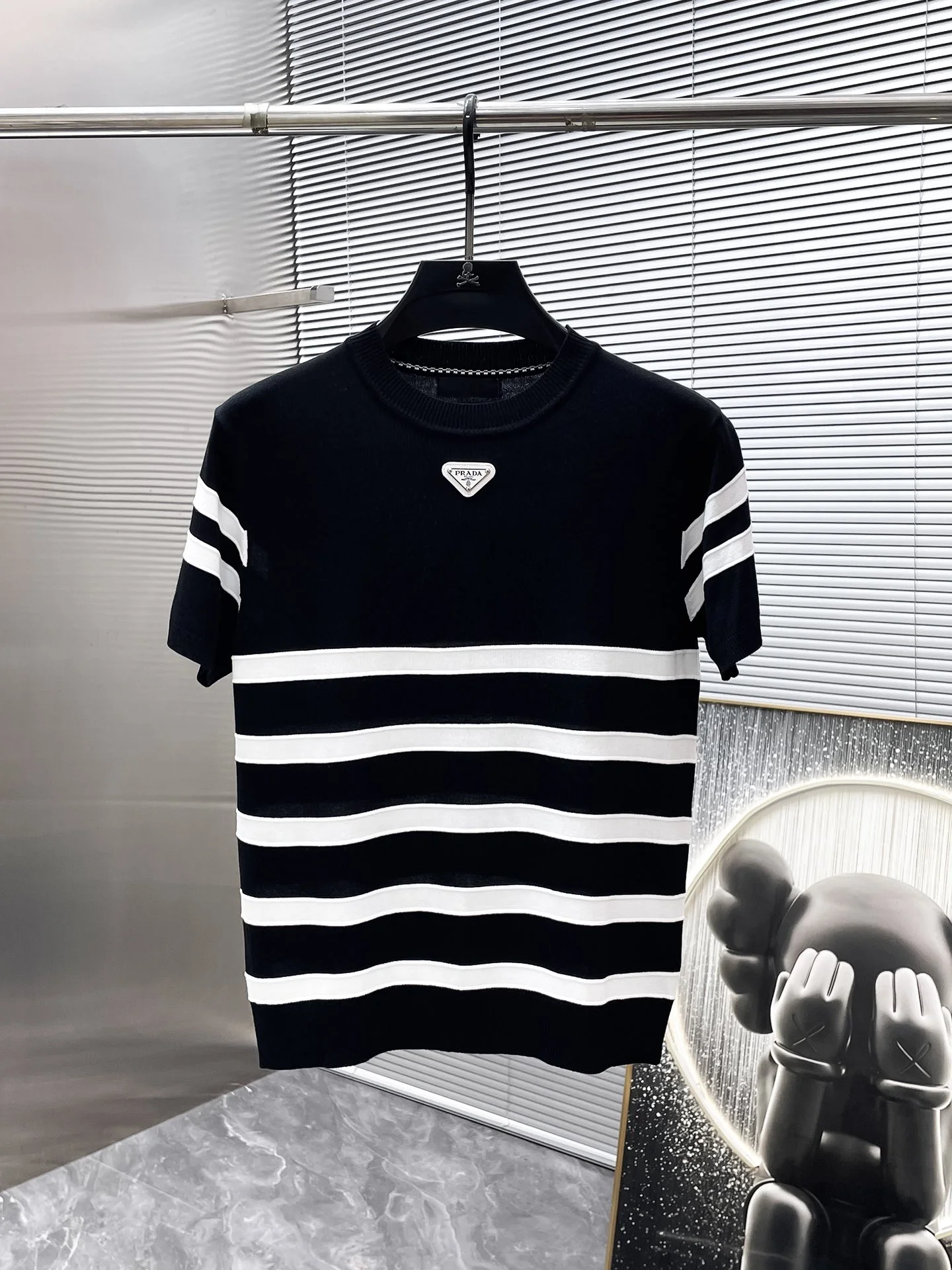 Prada T-Shirt — c4f428b7