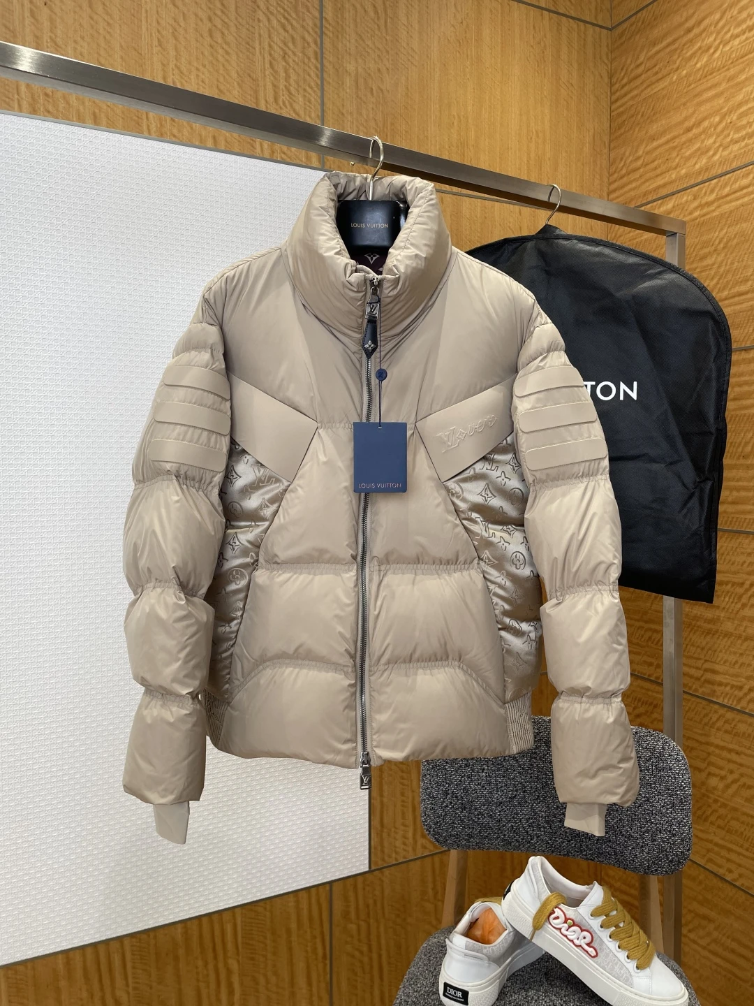 Louis Vuitton Down Jacket — 26546f7d