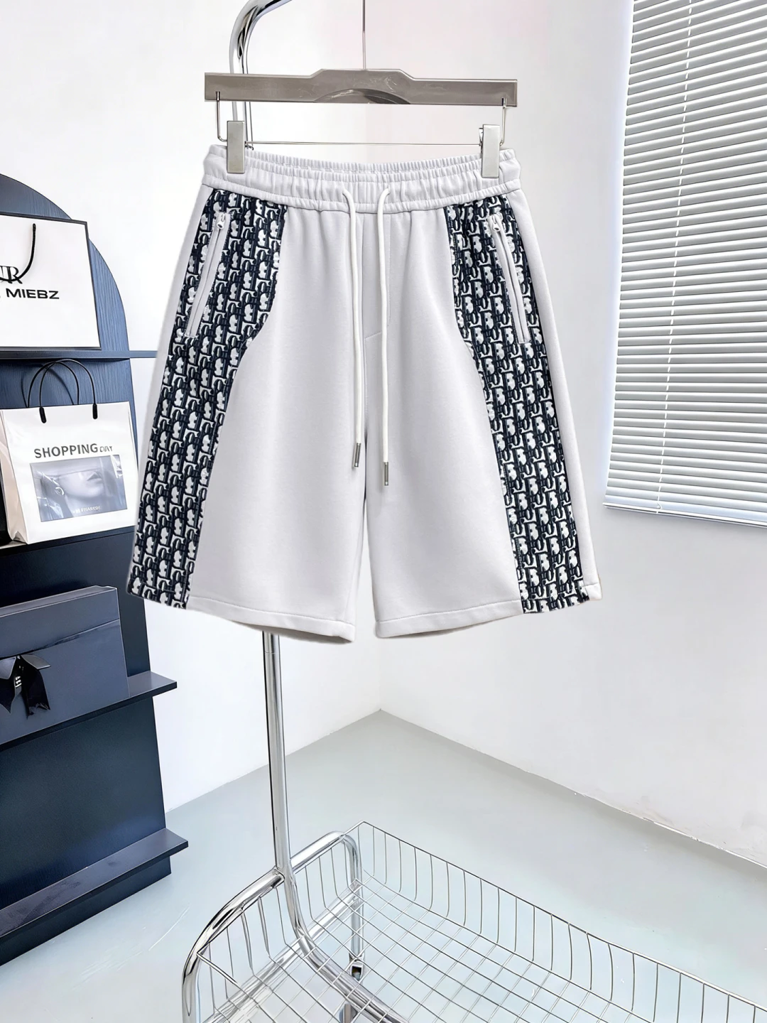 Dior Shorts — 764583c5