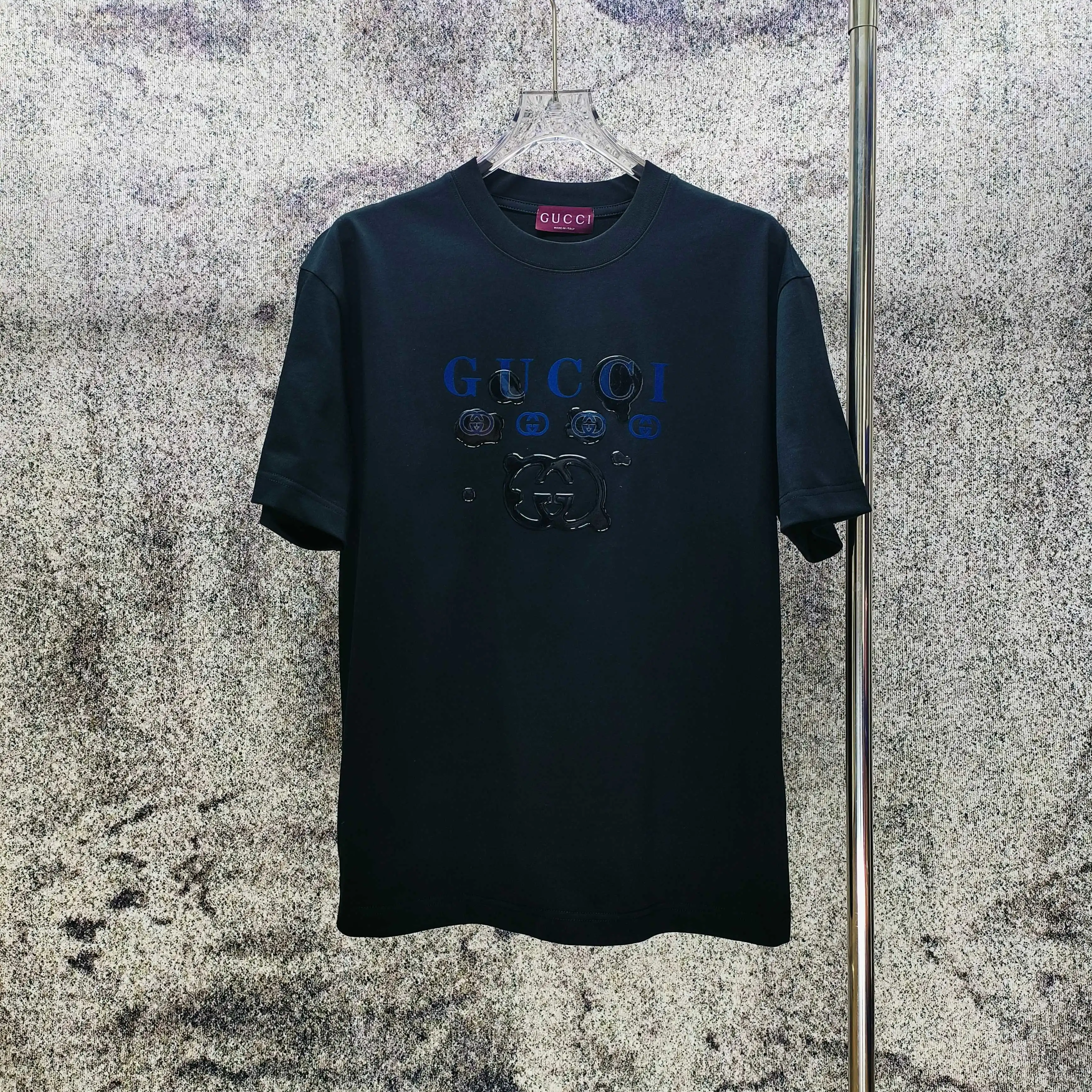 Gucci T-Shirt — e6e26dd6