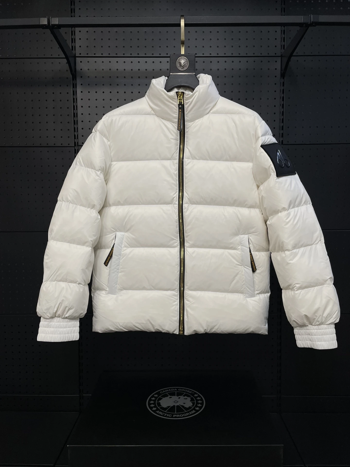 Canada Goose Down Jacket — 8113ff87