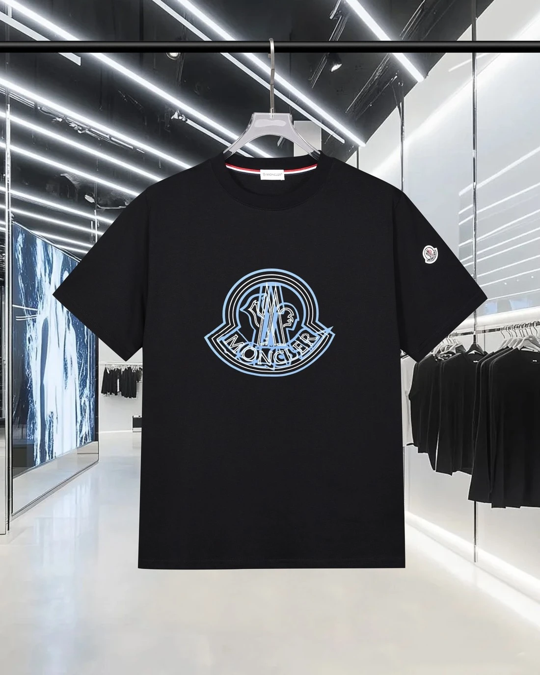 Moncler T-Shirt — 6bb241da