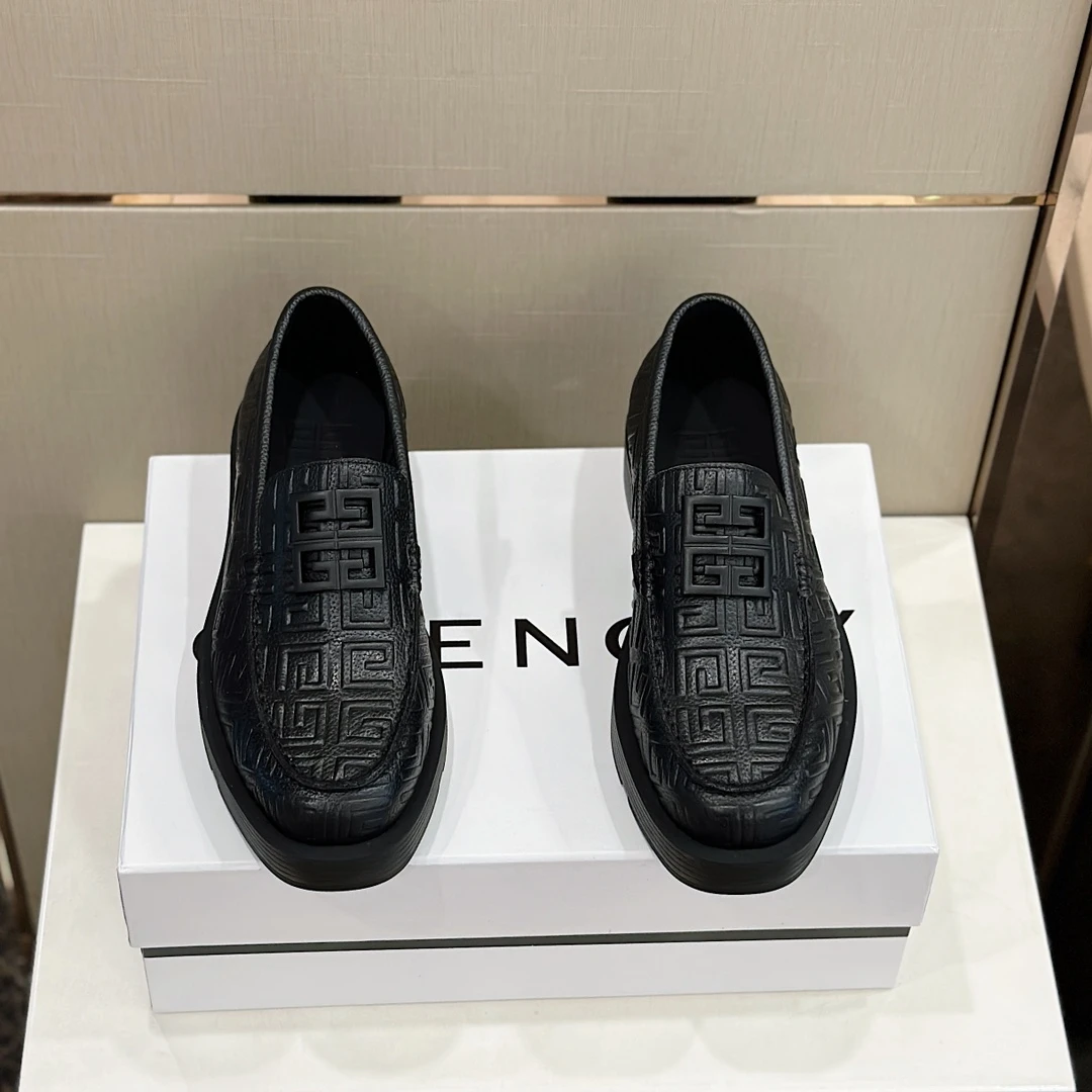 Givenchy Loafers — d5f9a389