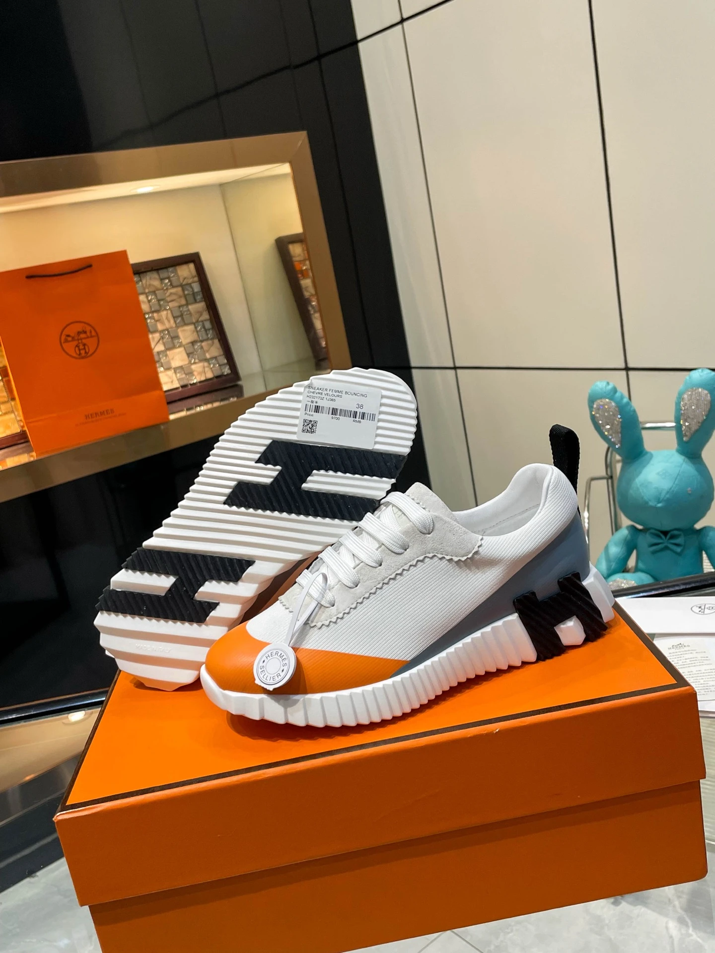 Hermès Sneakers — 66a9b7eb