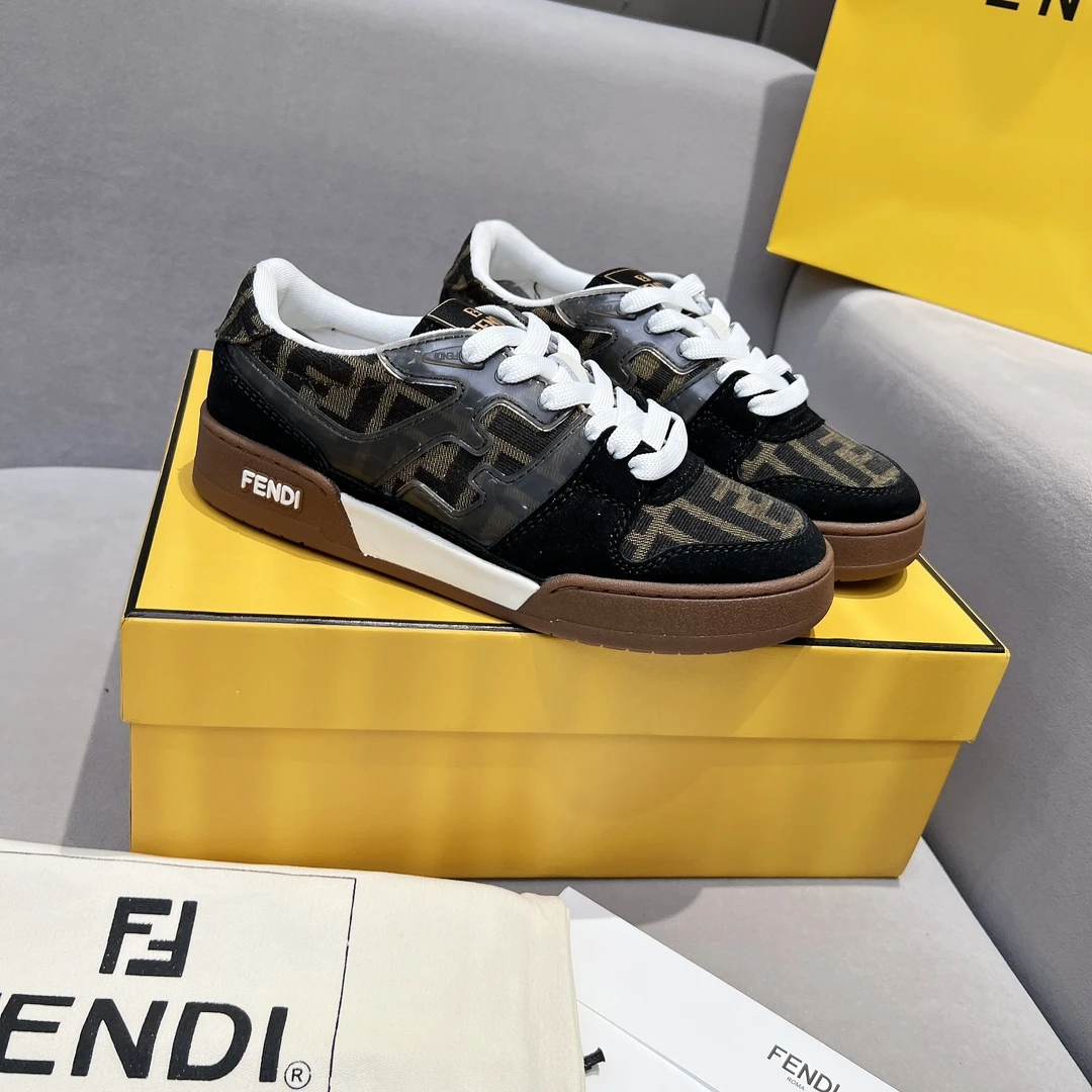 Fendi Sneakers — efc195d3
