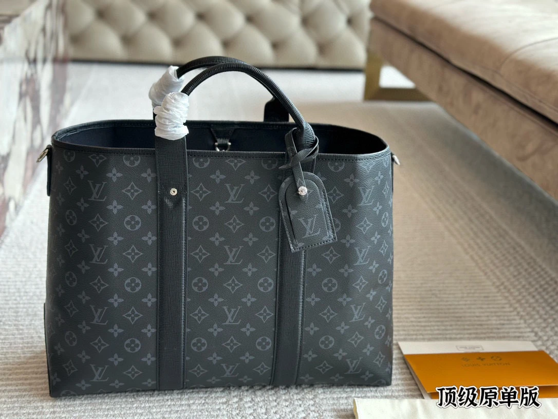 Louis Vuitton Bag — 4815fcb9