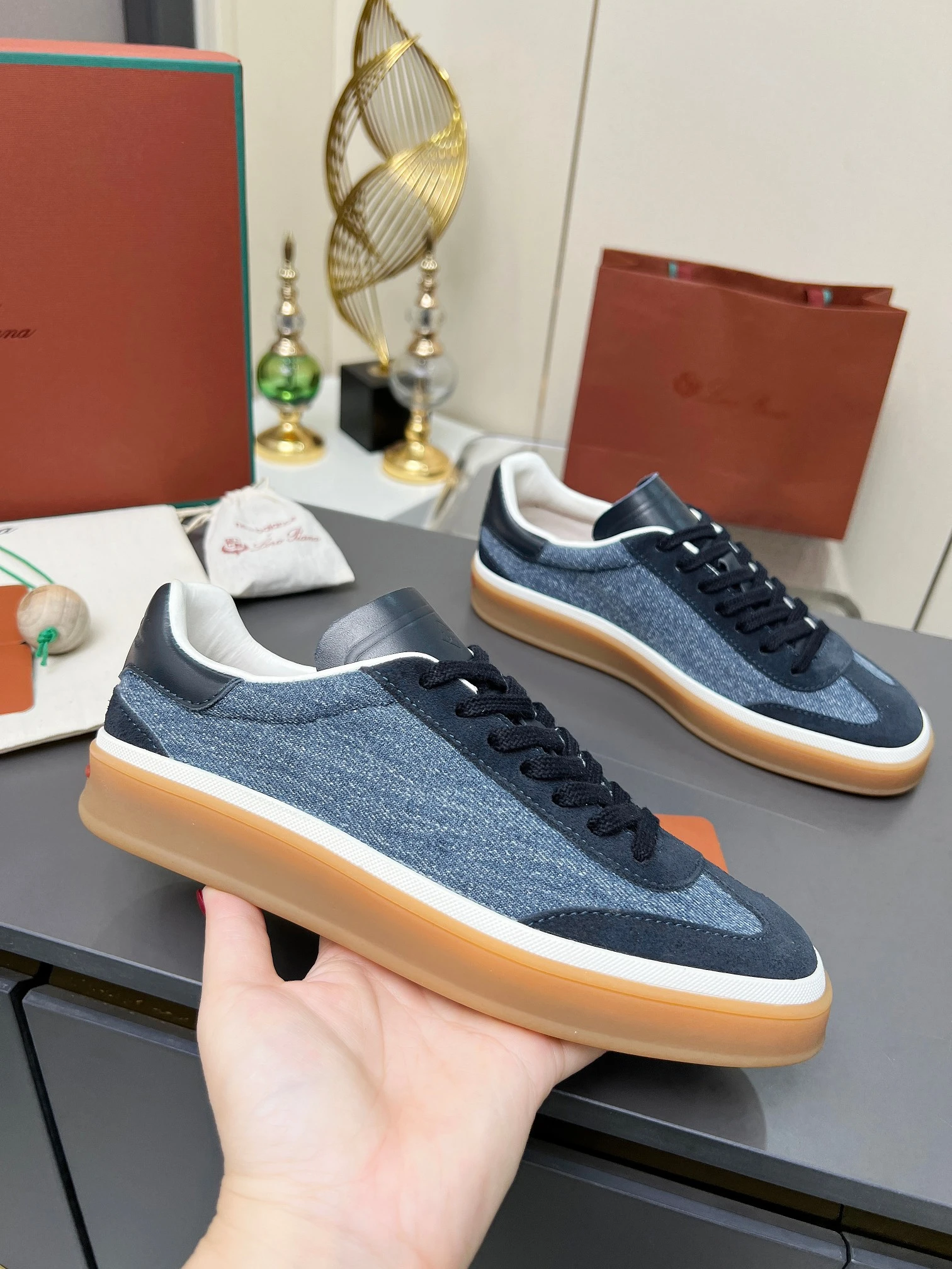 Loro Piana Sneakers — 61c09596