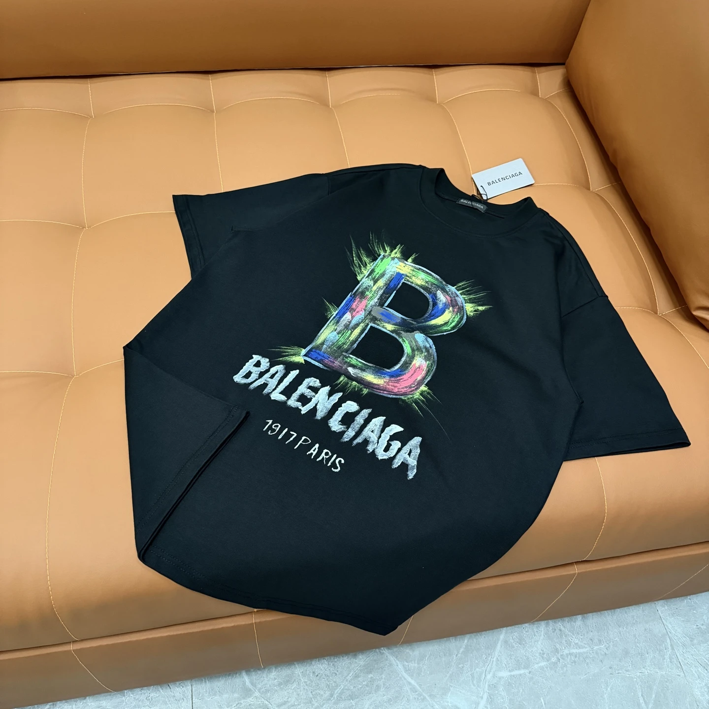 Balenciaga T-Shirt — b4d87bcf
