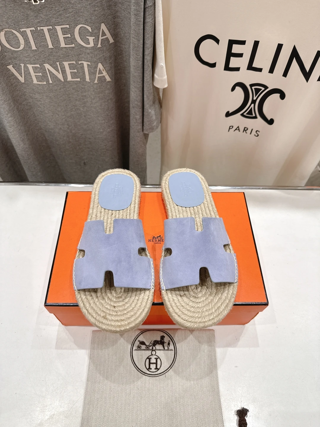 Hermès Slippers — 126fc3a4