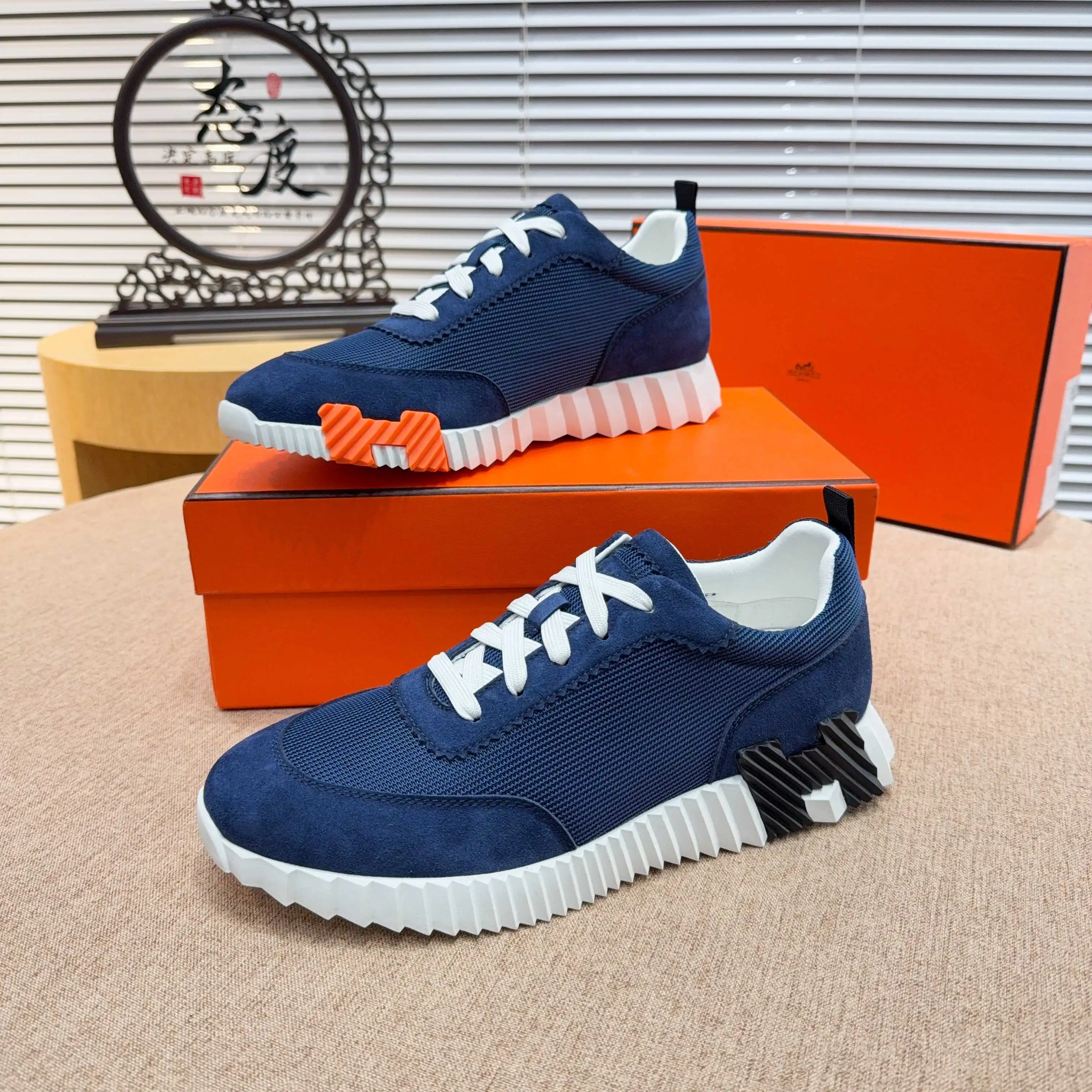 Hermès Sneakers — b14aa1bf