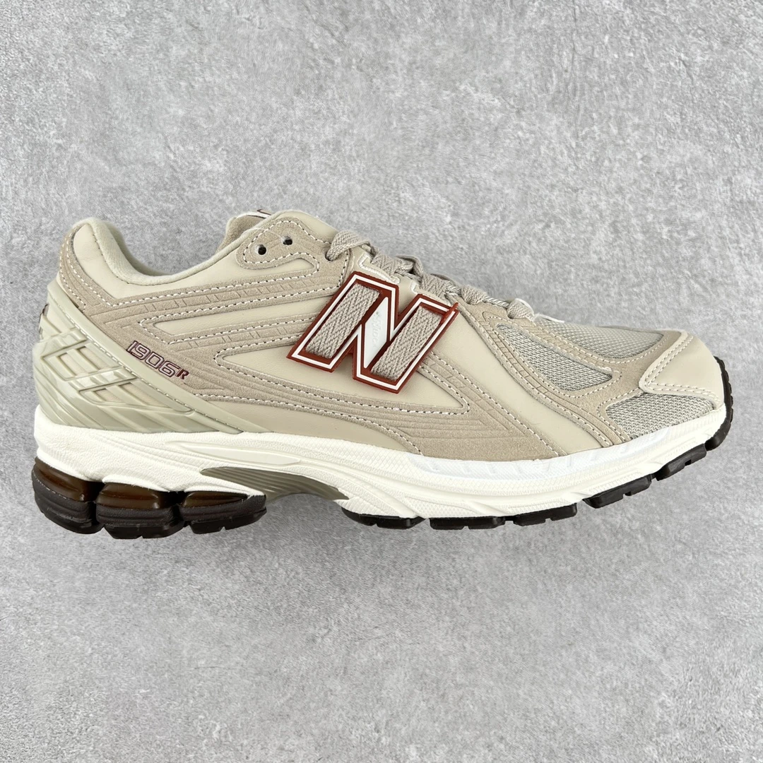 New Balance Sneakers — a174a686
