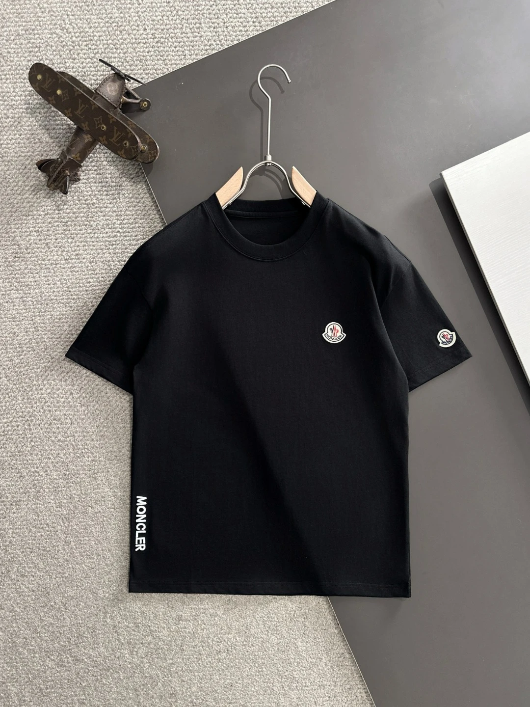 Moncler T-Shirt — fa2a6d80