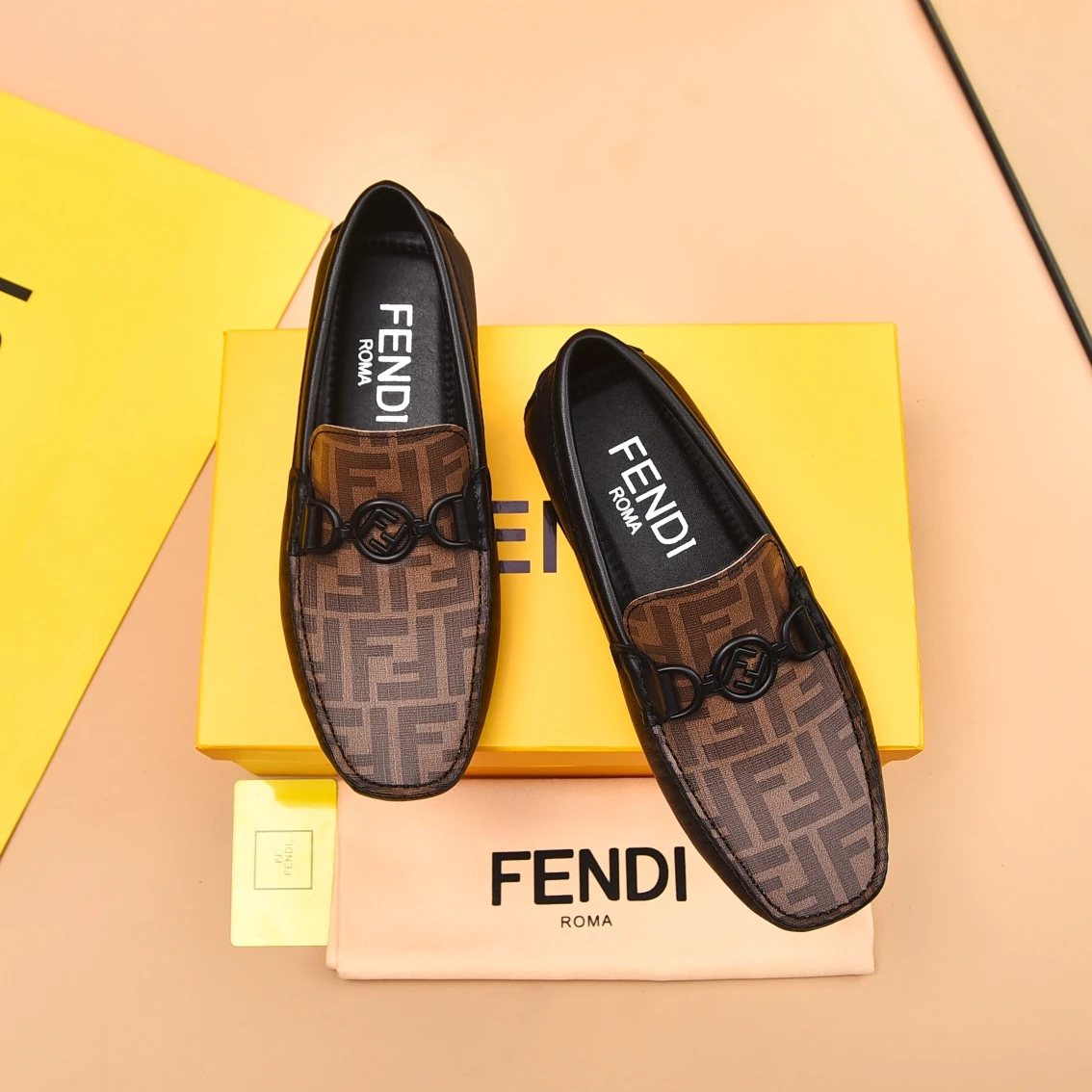 Fendi Loafers — fc001e30