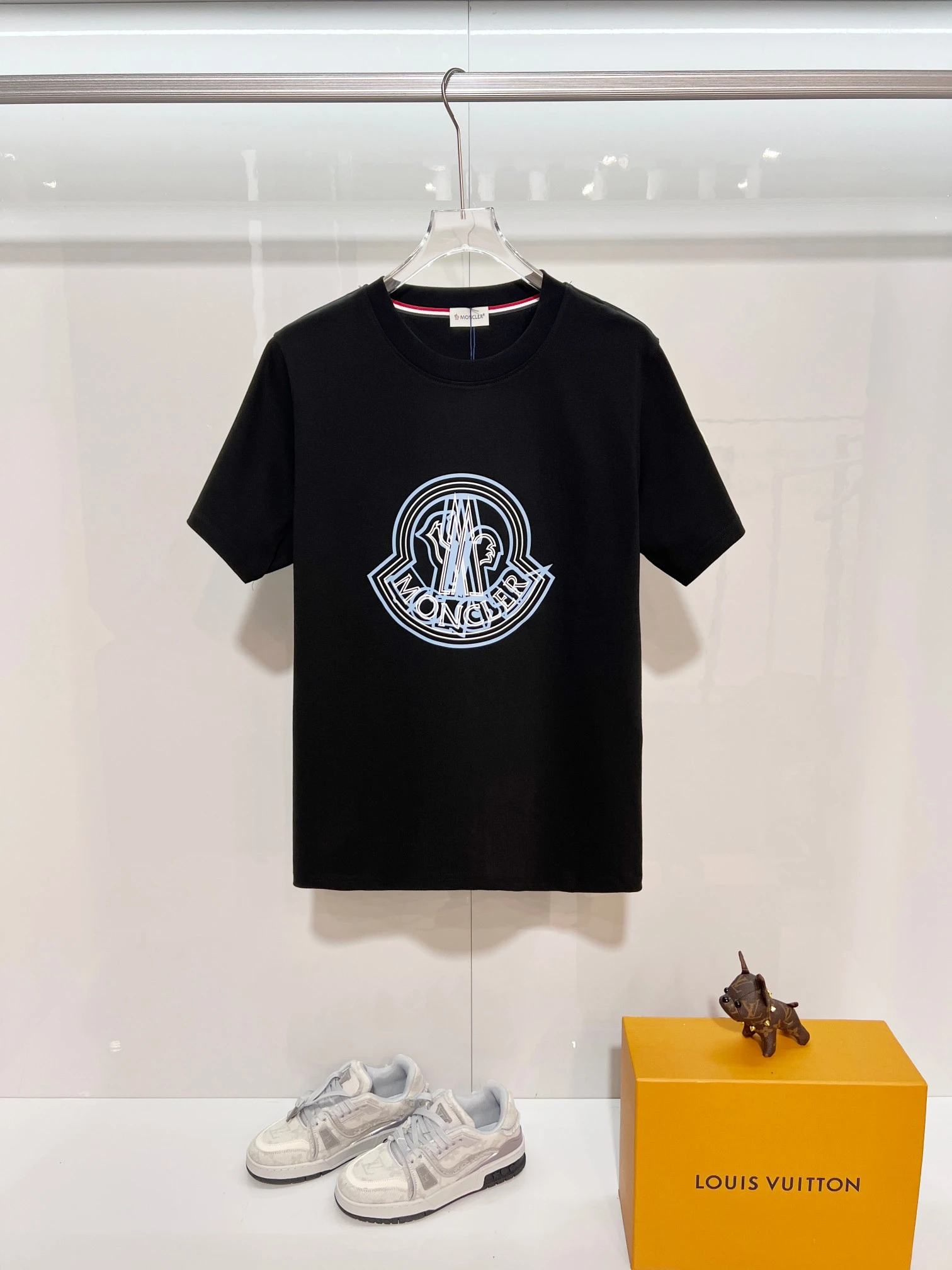 Moncler T-Shirt — bf8537d7