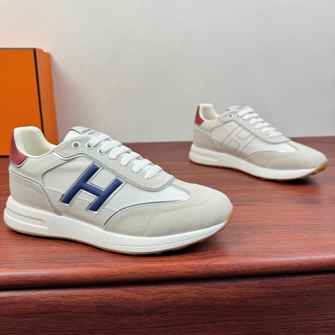 Hermès Sneakers — e10abc12