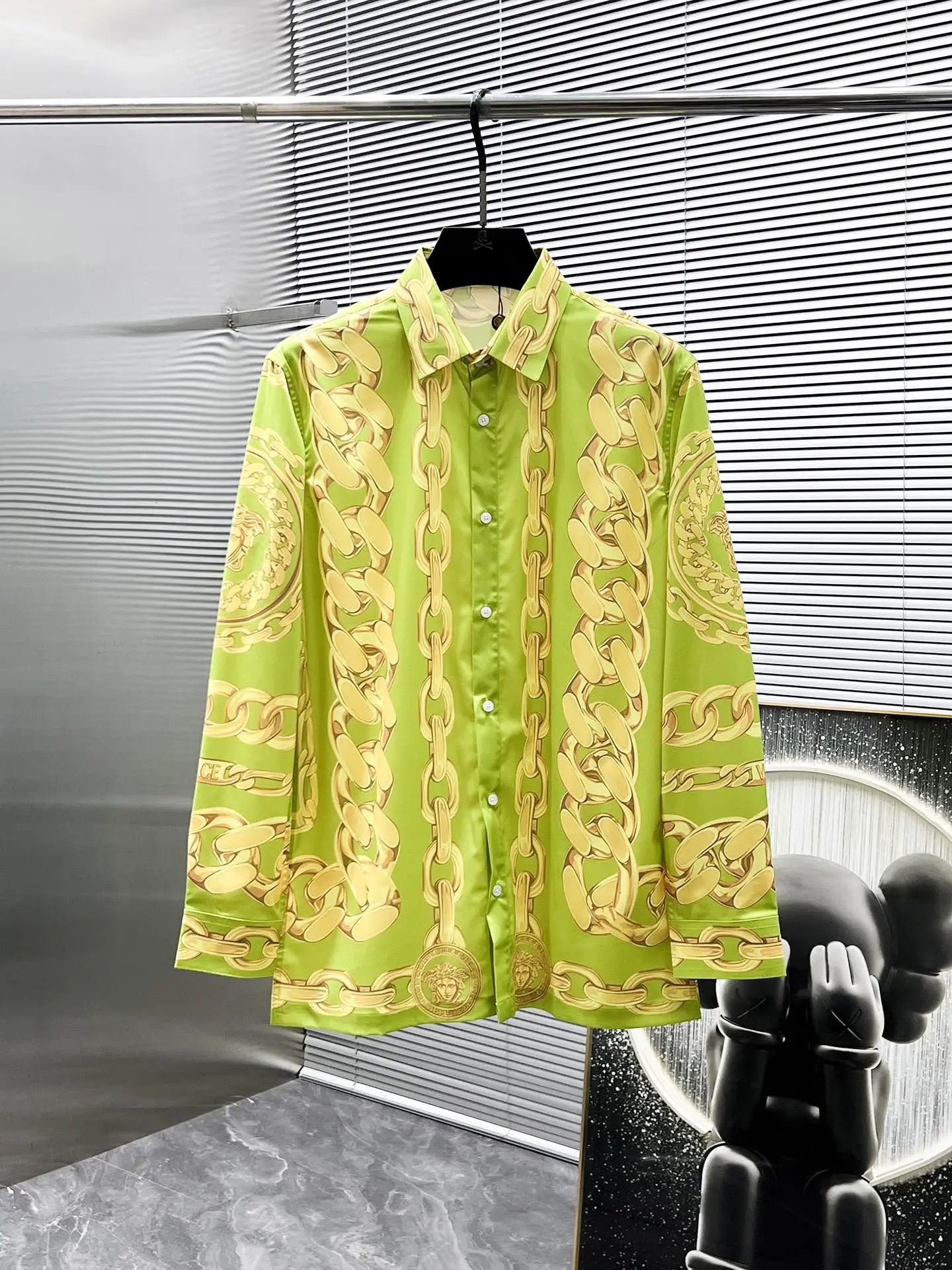 Versace Shirts — 0527d0f2