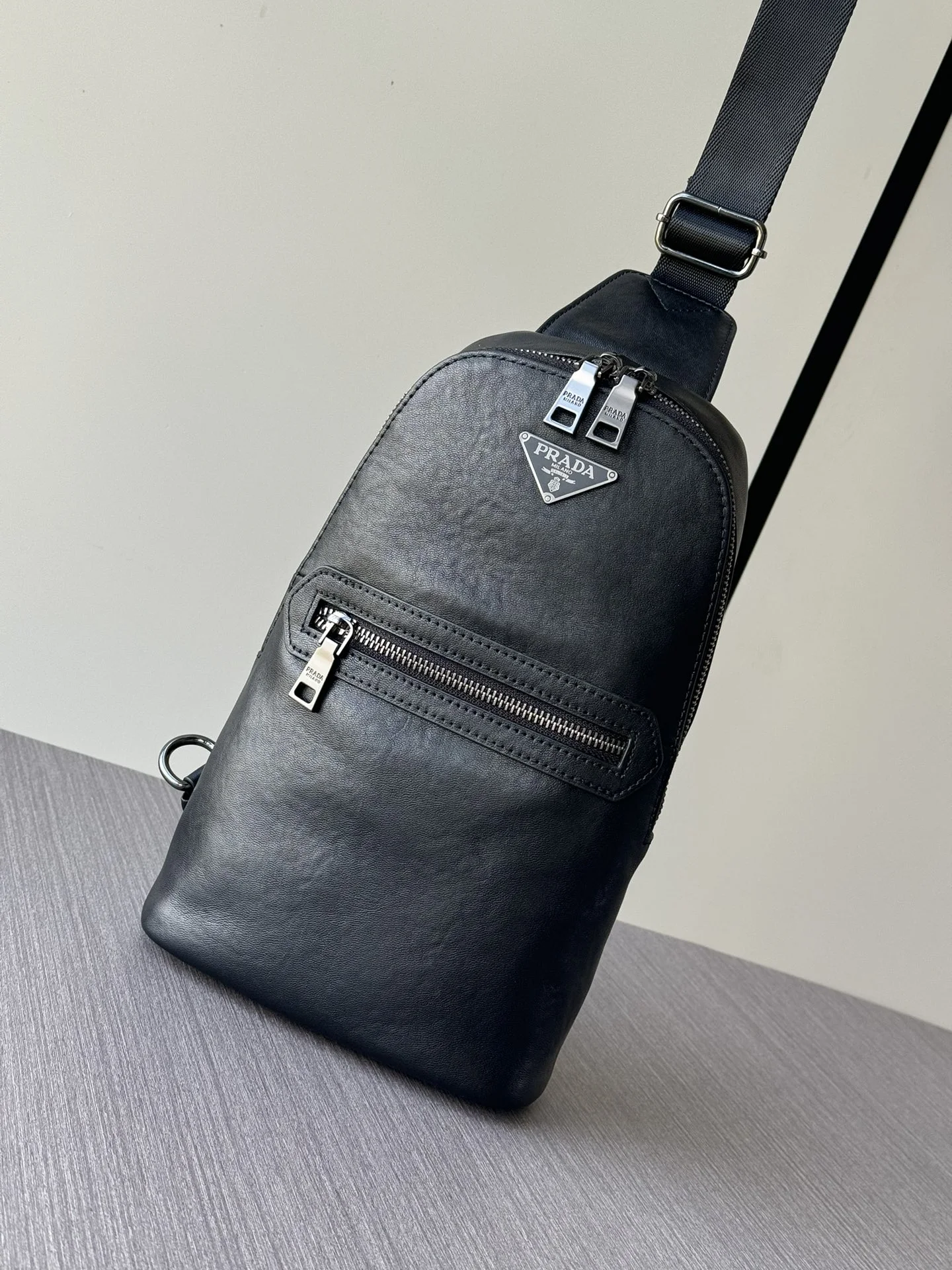 Prada Bag — 014957cb