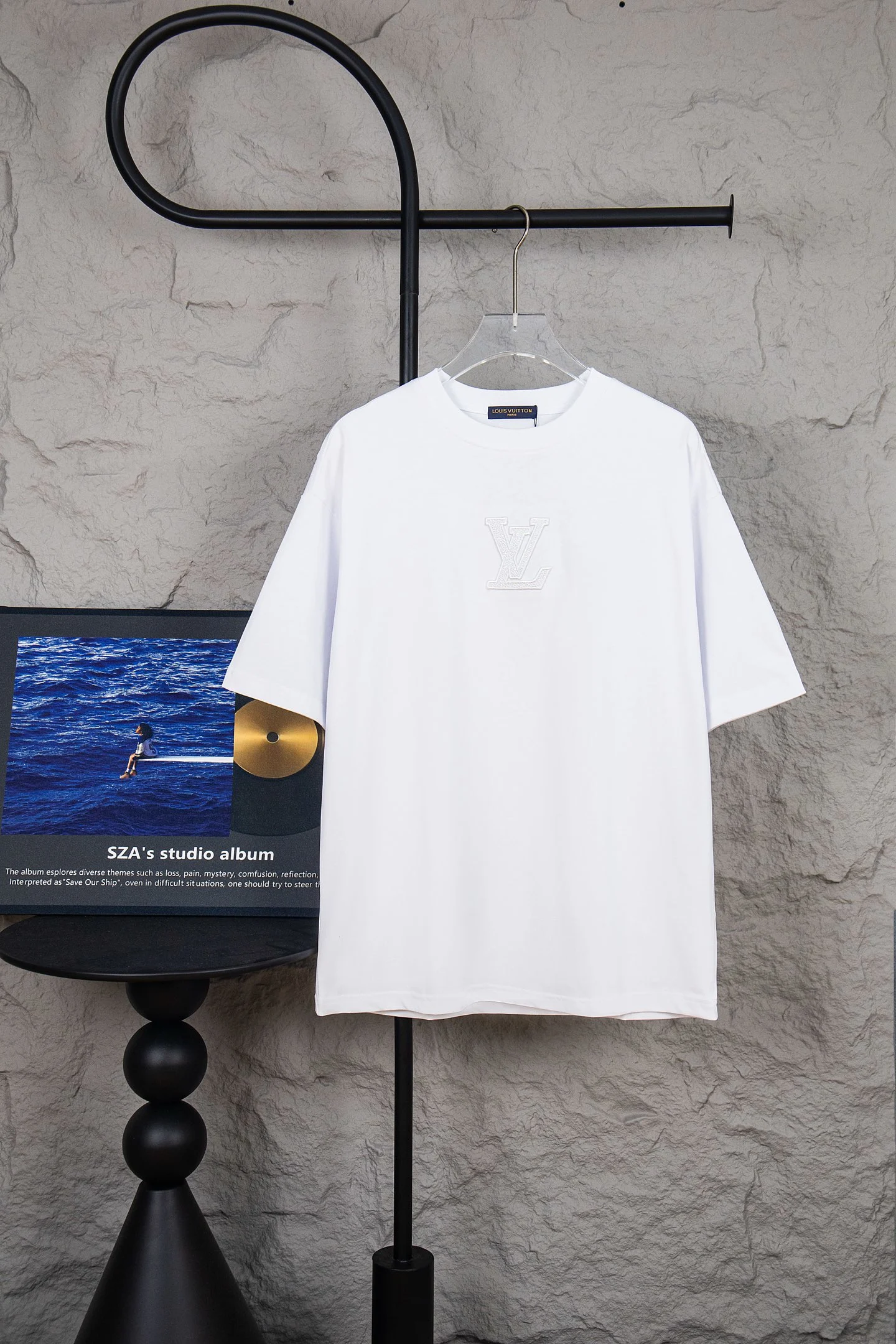 Louis Vuitton T-Shirt — 41e6b022