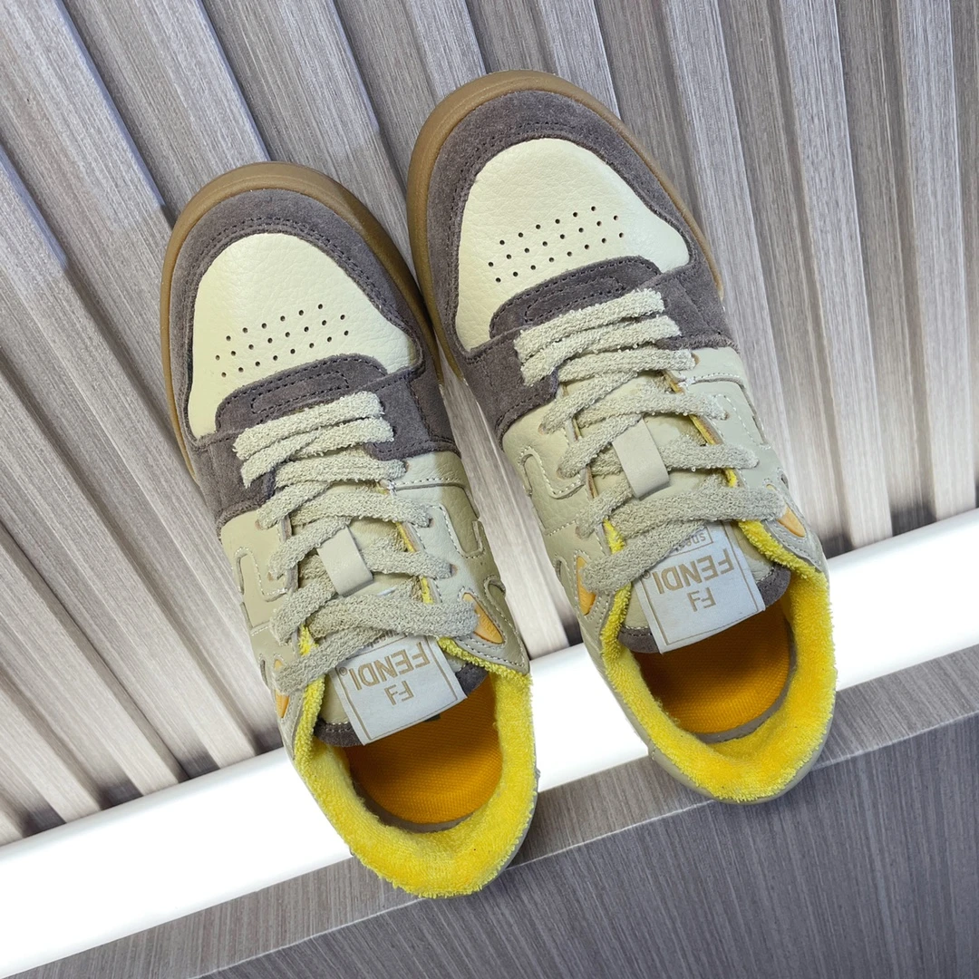 Fendi Sneakers — 3f804153