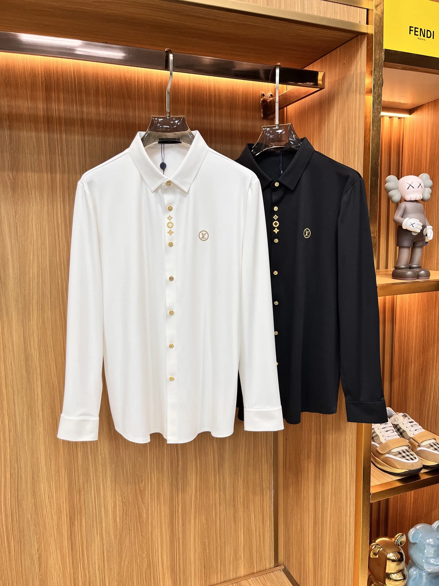 Louis Vuitton Shirts — d84f8a6b