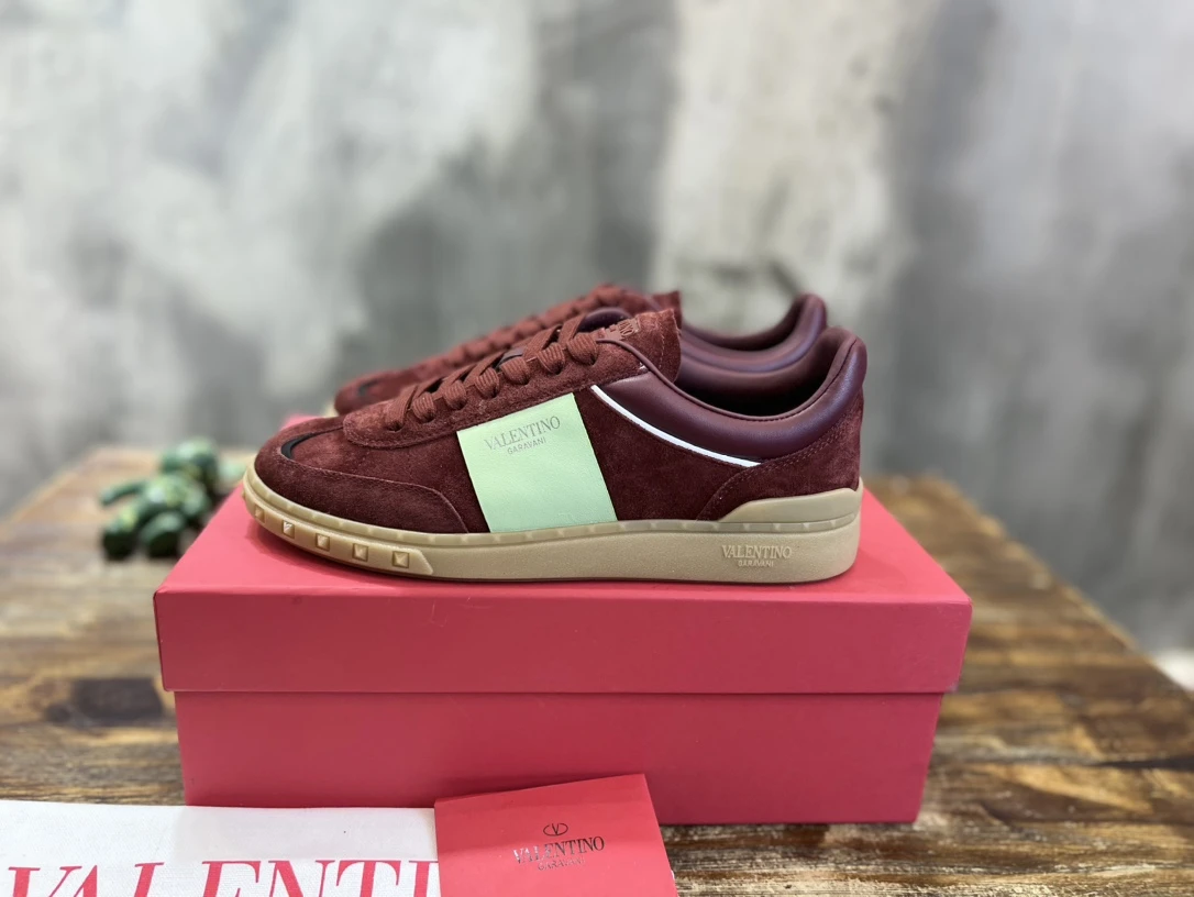 Valentino Sneakers — 813e4b26