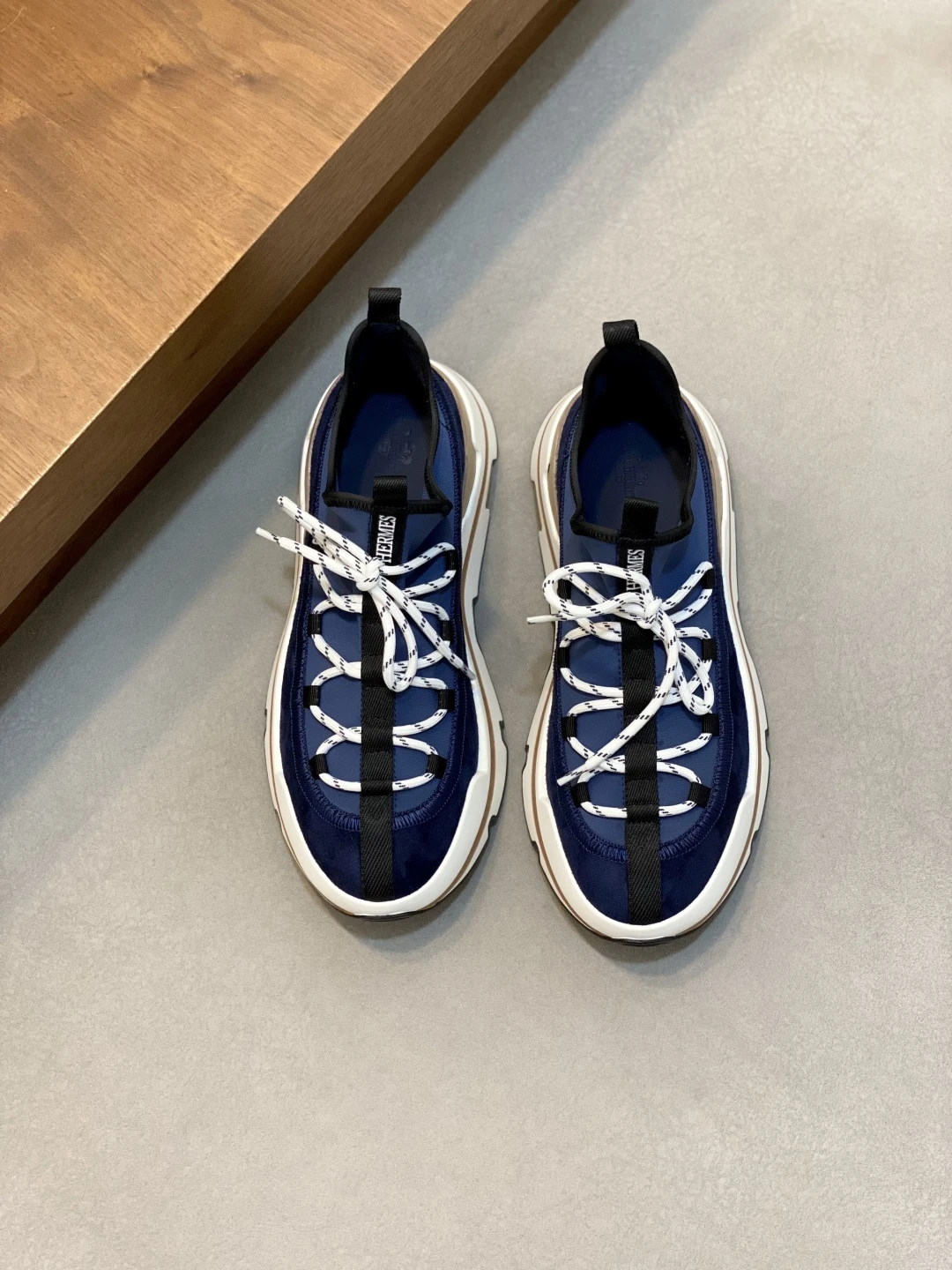 Hermès Sneakers — 330b473b