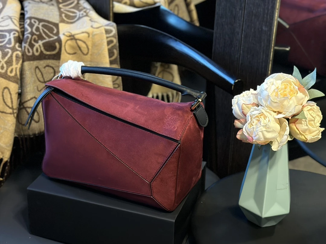 Loewe Bag — b4cfc4ff