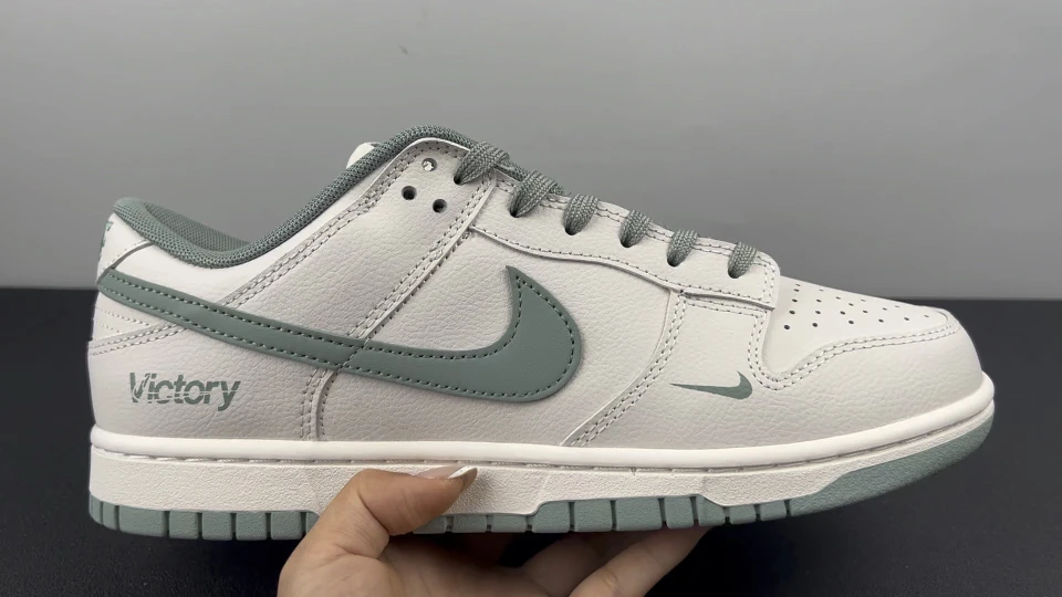 Nike Shoes — 2ada471e