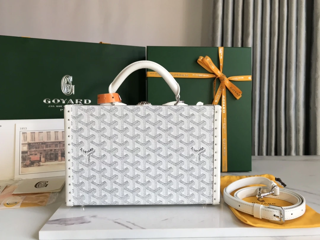 Goyard Bag — 0b4ff1f8
