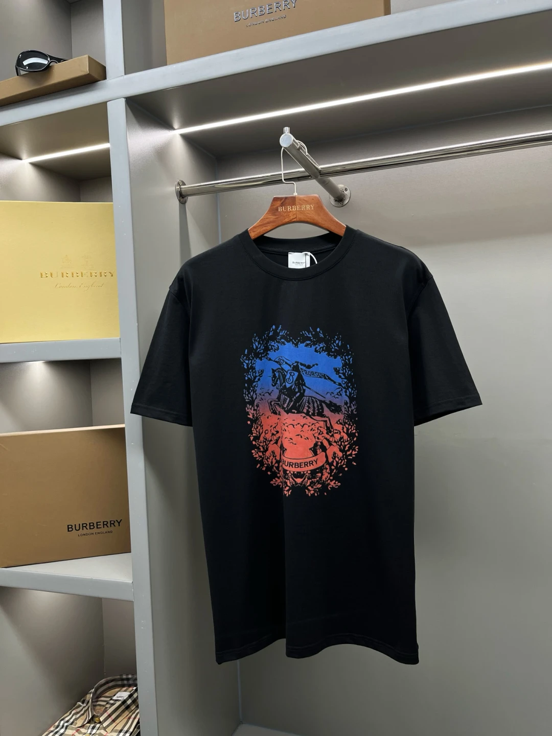 Burberry T-Shirt — a747282b