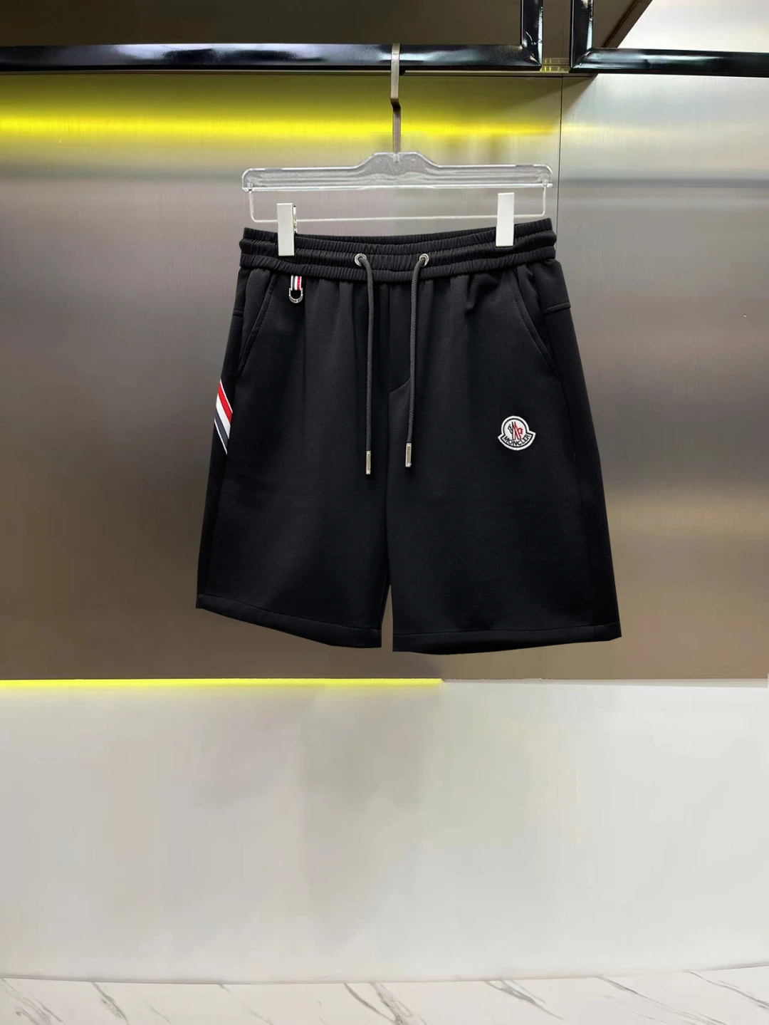 Moncler Shorts — a2b01615