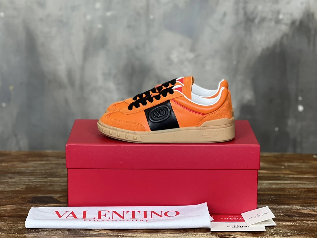 Valentino Sneakers — 48eeabdb