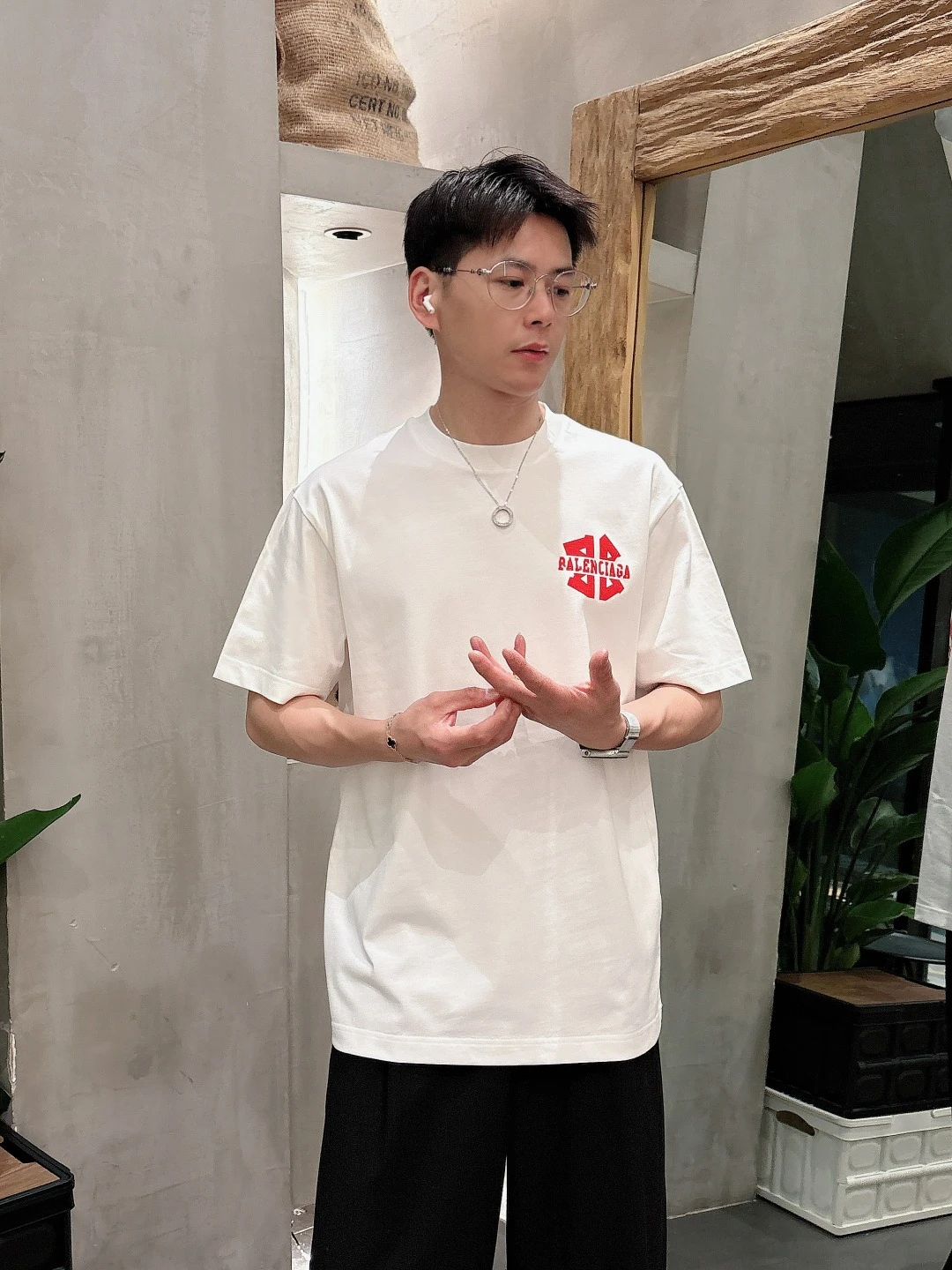 Balenciaga T-Shirt — 6b84253c
