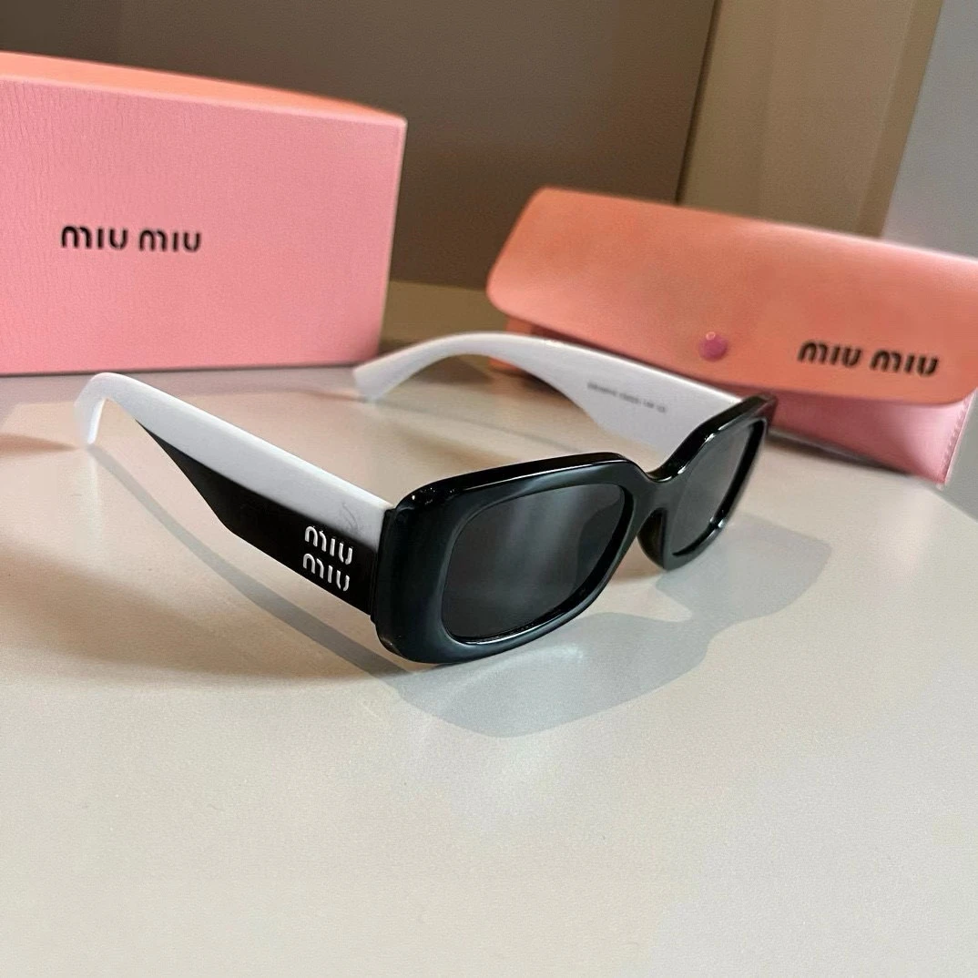 Miu Miu Eyewear — 5b8d7560
