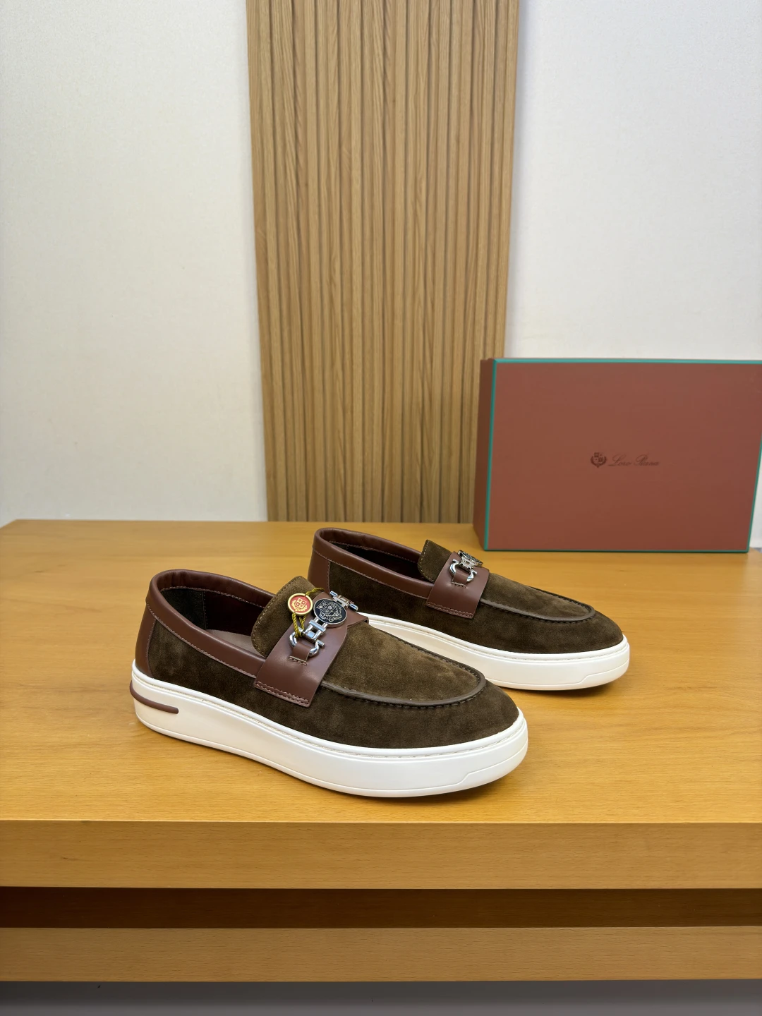 Loro Piana Sneakers — d2322a2f