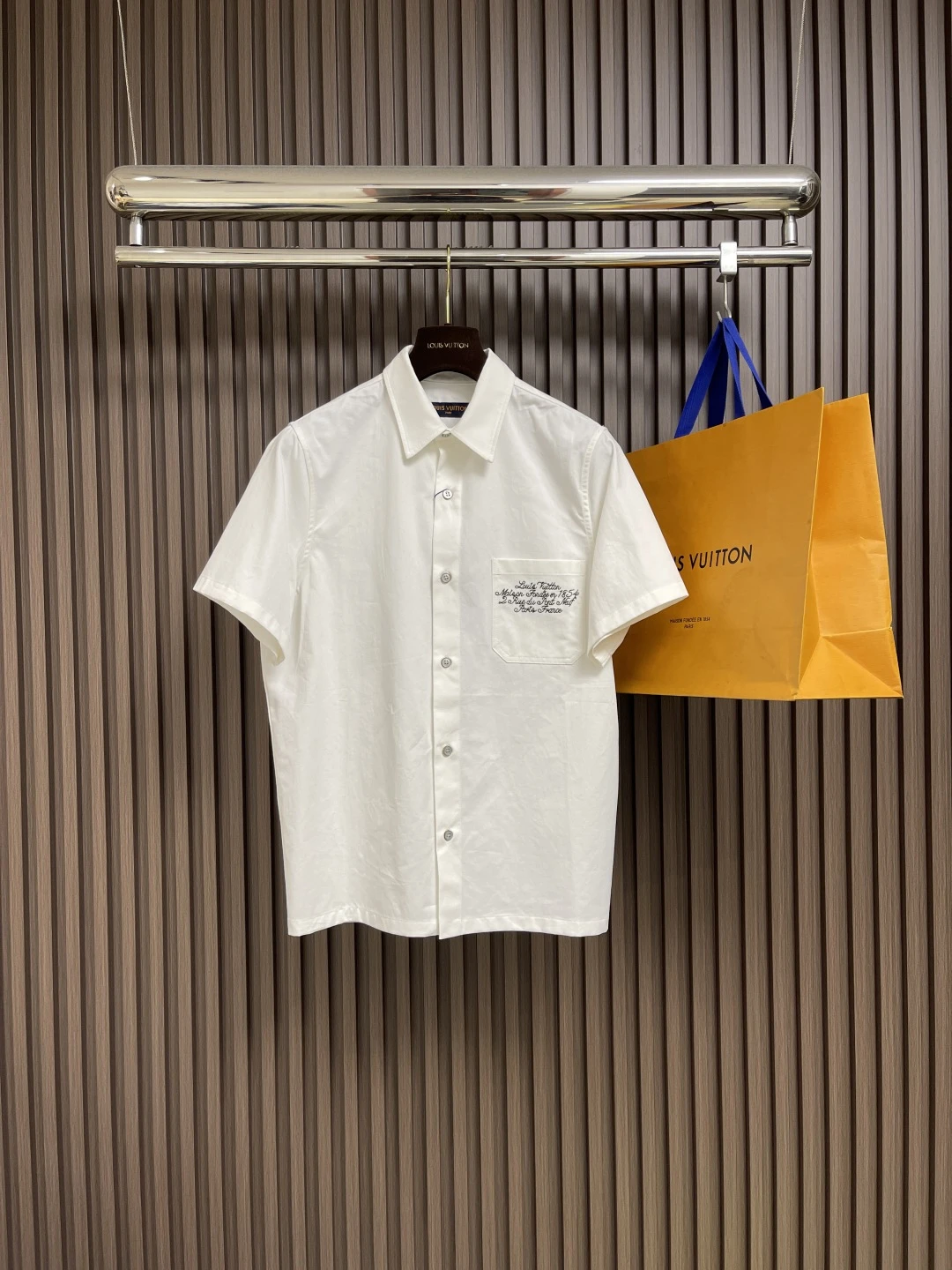 Louis Vuitton T-Shirt — faa038a8