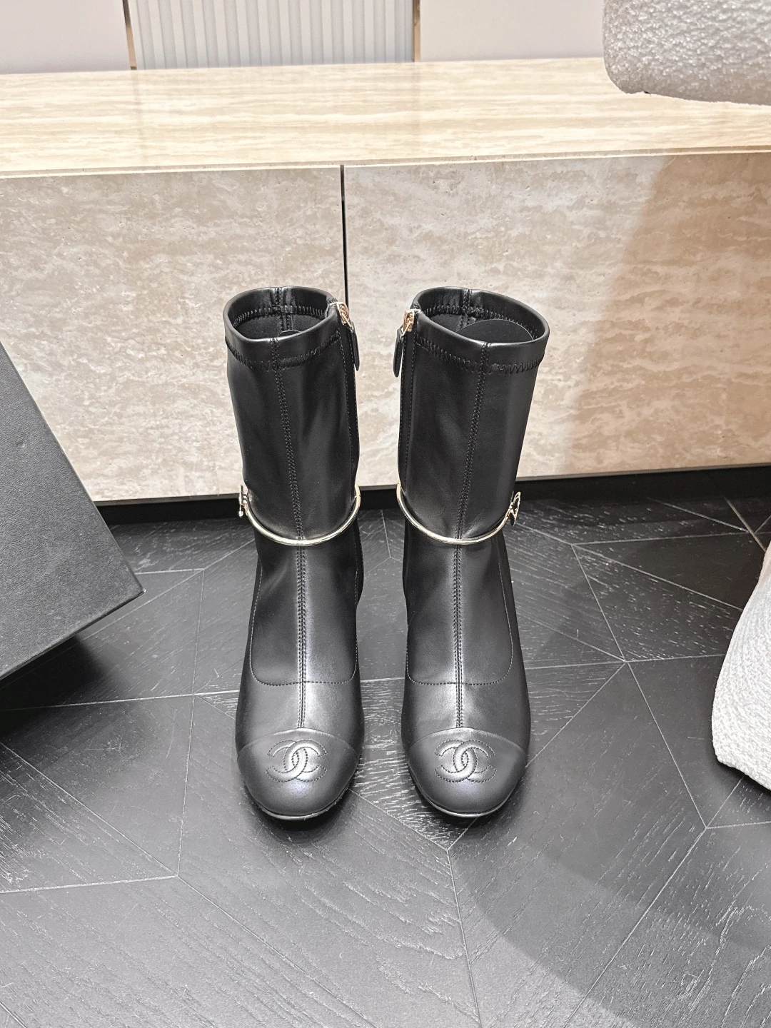 Boots — 769b5829