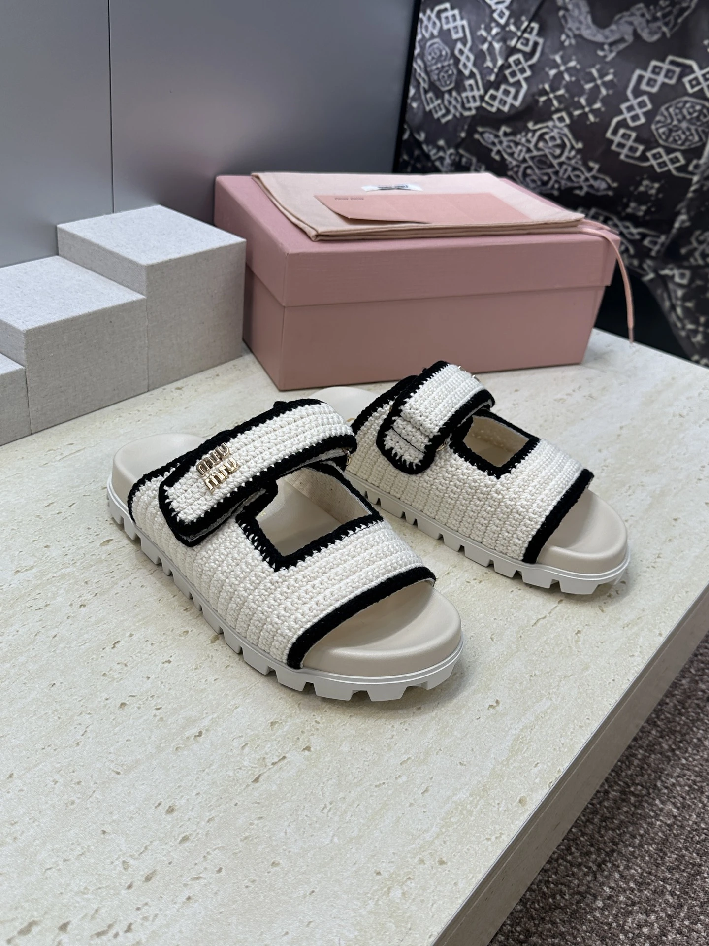 Miu Miu Slippers — 96418a9f