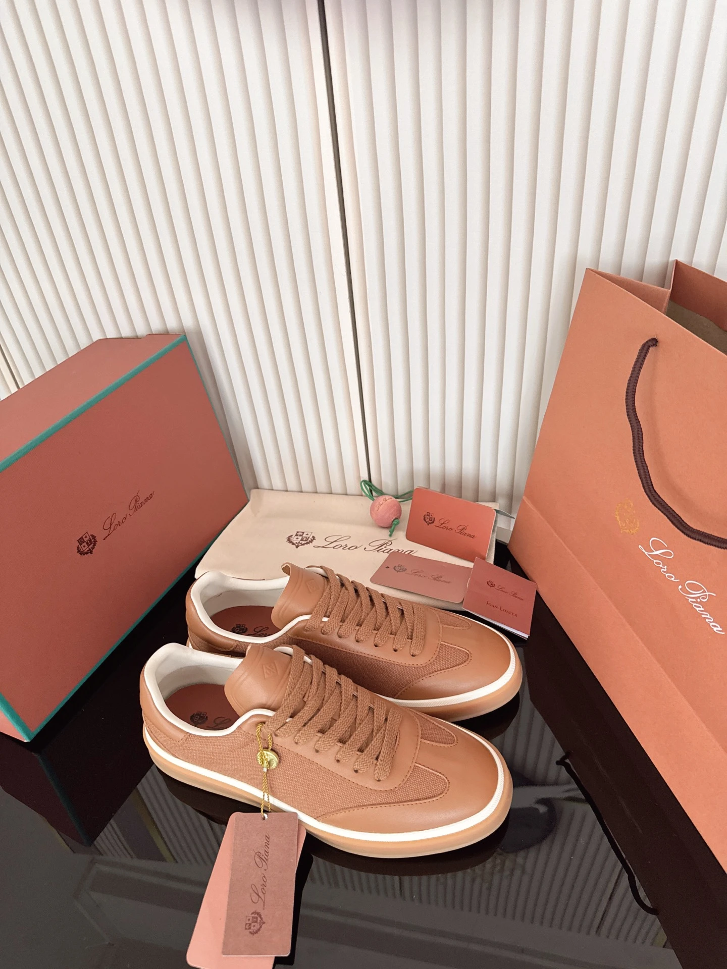 Loro Piana Sneakers — 8915dddf