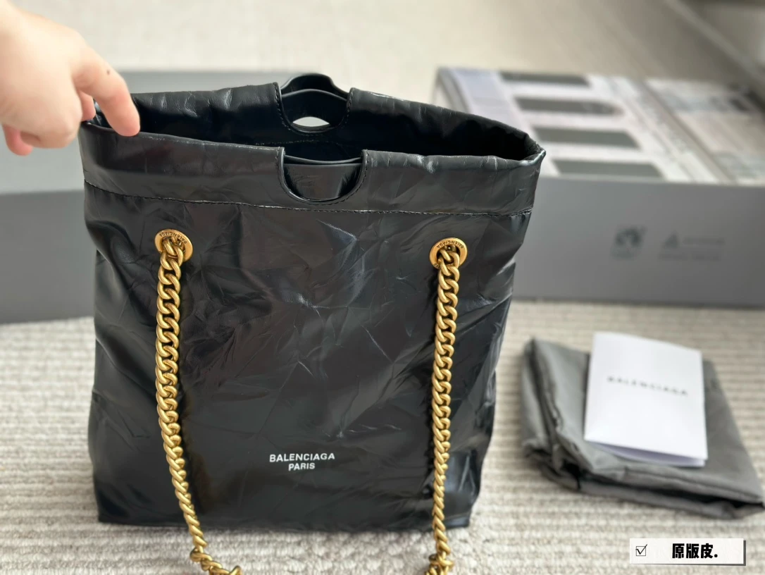Balenciaga Bag — eda5c90d