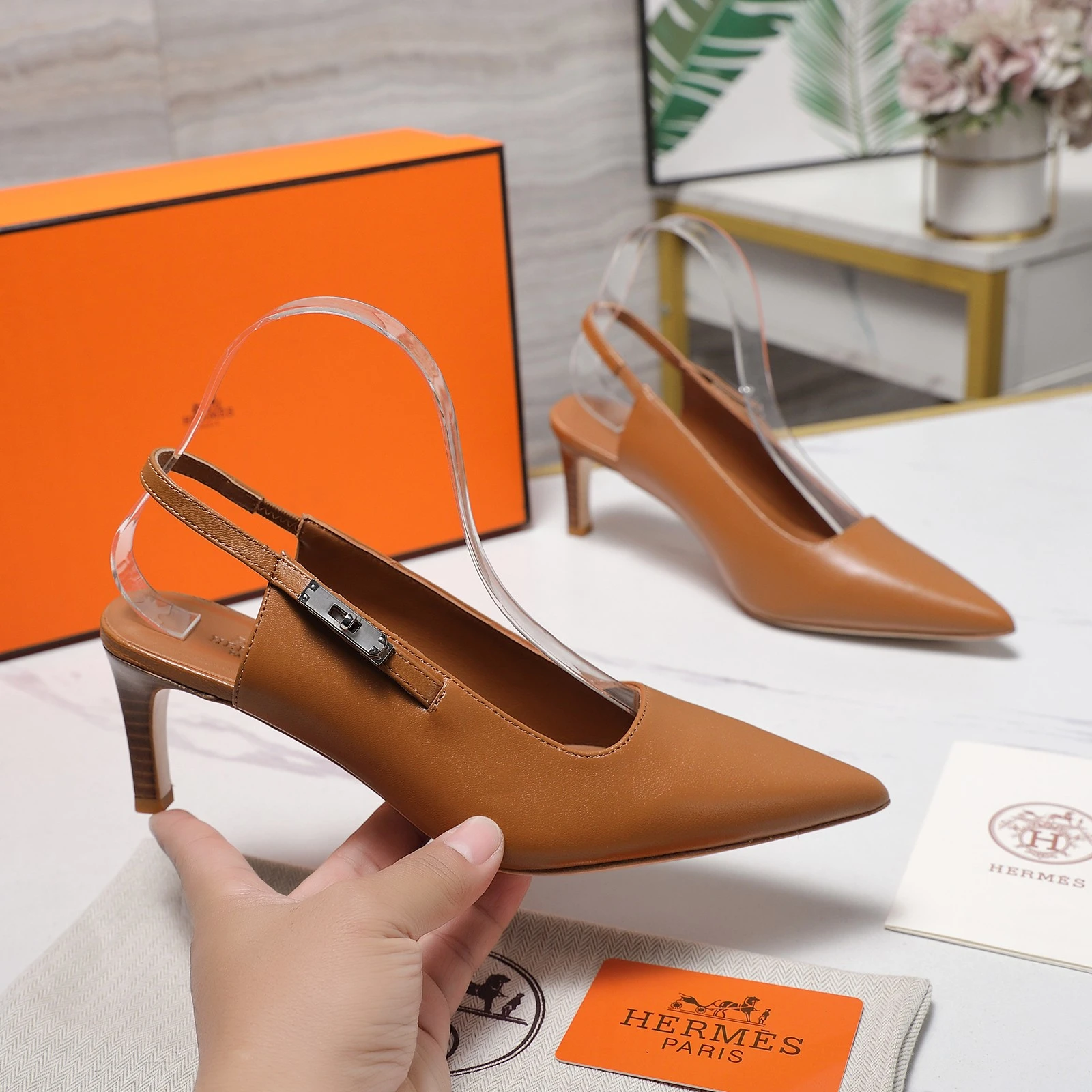 Hermès Sandals — 9428a267